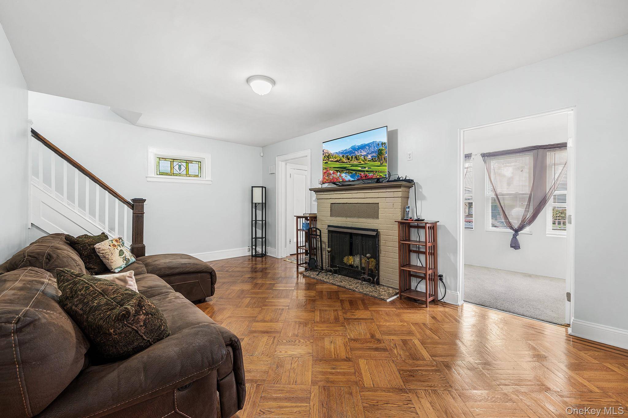11301 200th ST, Saint Albans, NY 11412