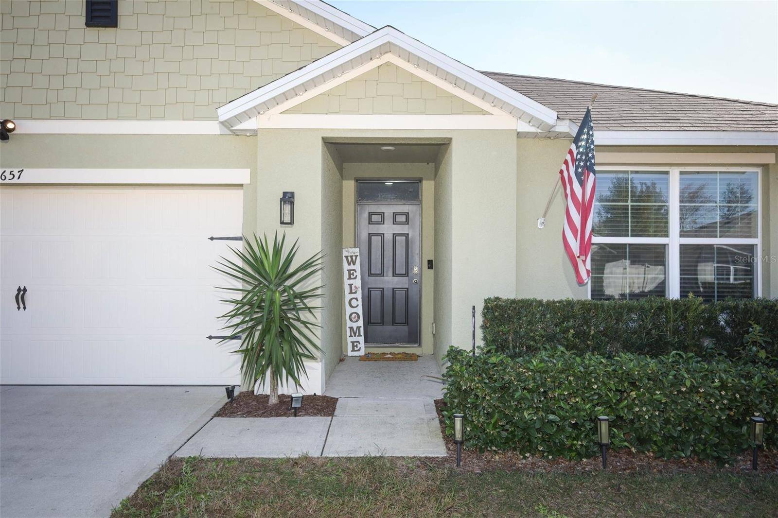2657 GRAND CENTRAL AVE, Tavares, FL 32778
