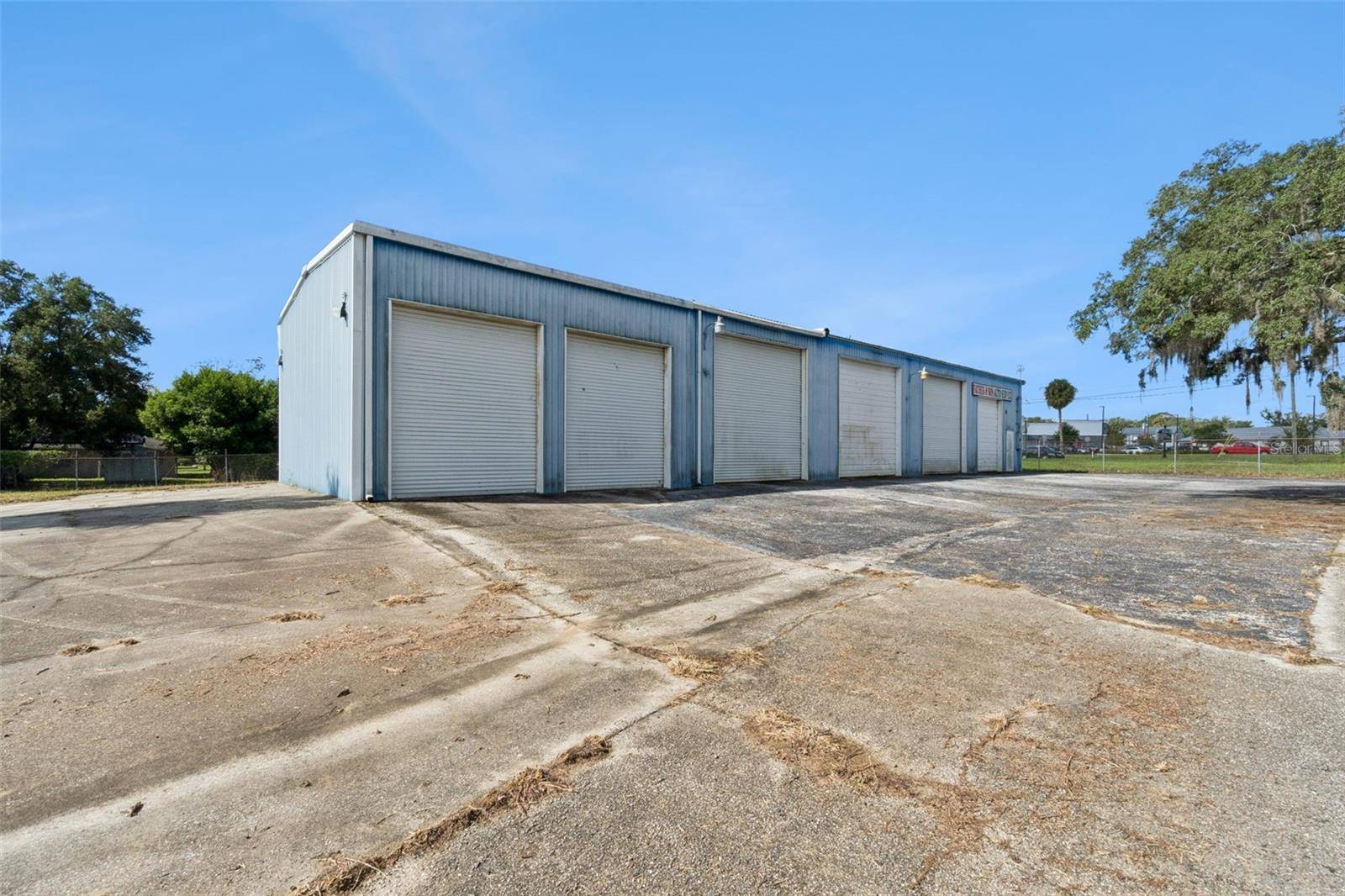 11 W MAGNOLIA ST, Davenport, FL 33837