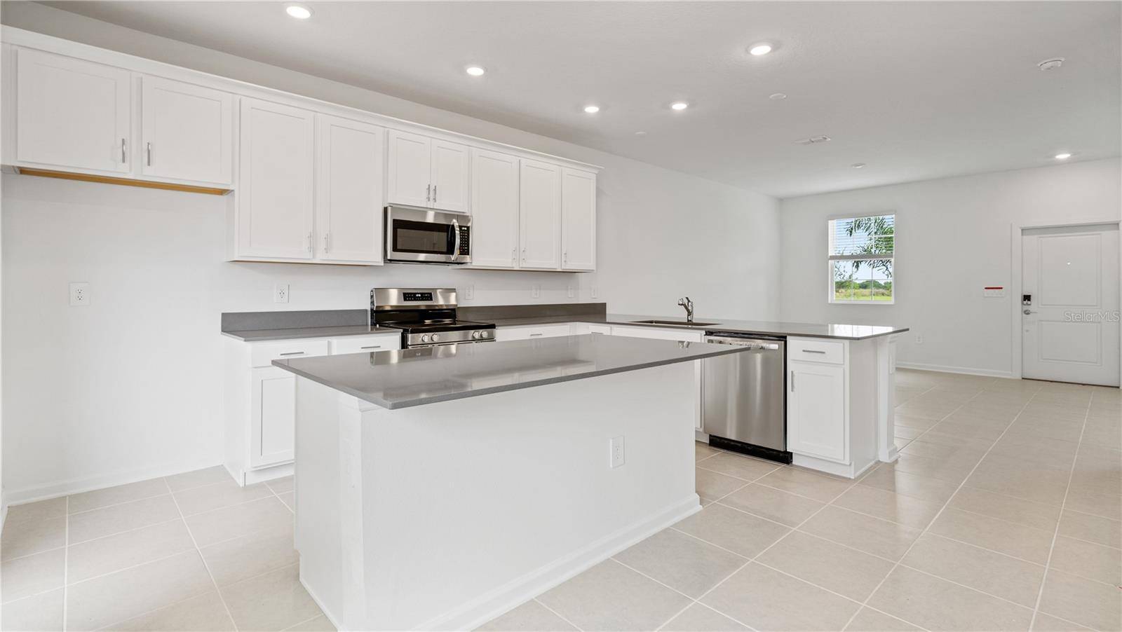 5571 RONIN DR, St Cloud, FL 34771