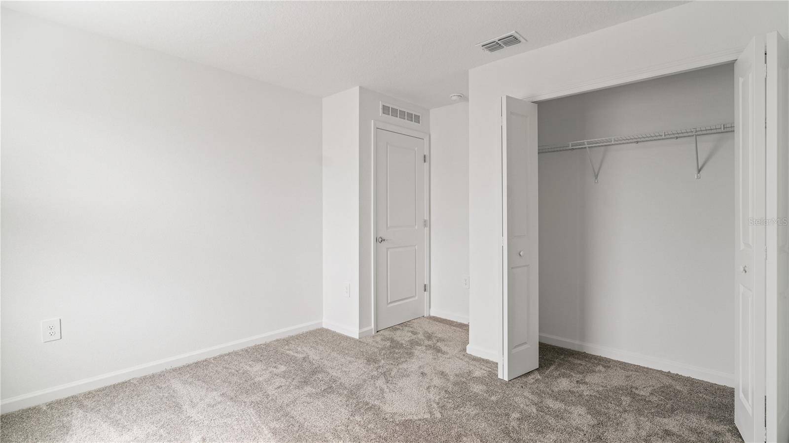 5571 RONIN DR, St Cloud, FL 34771