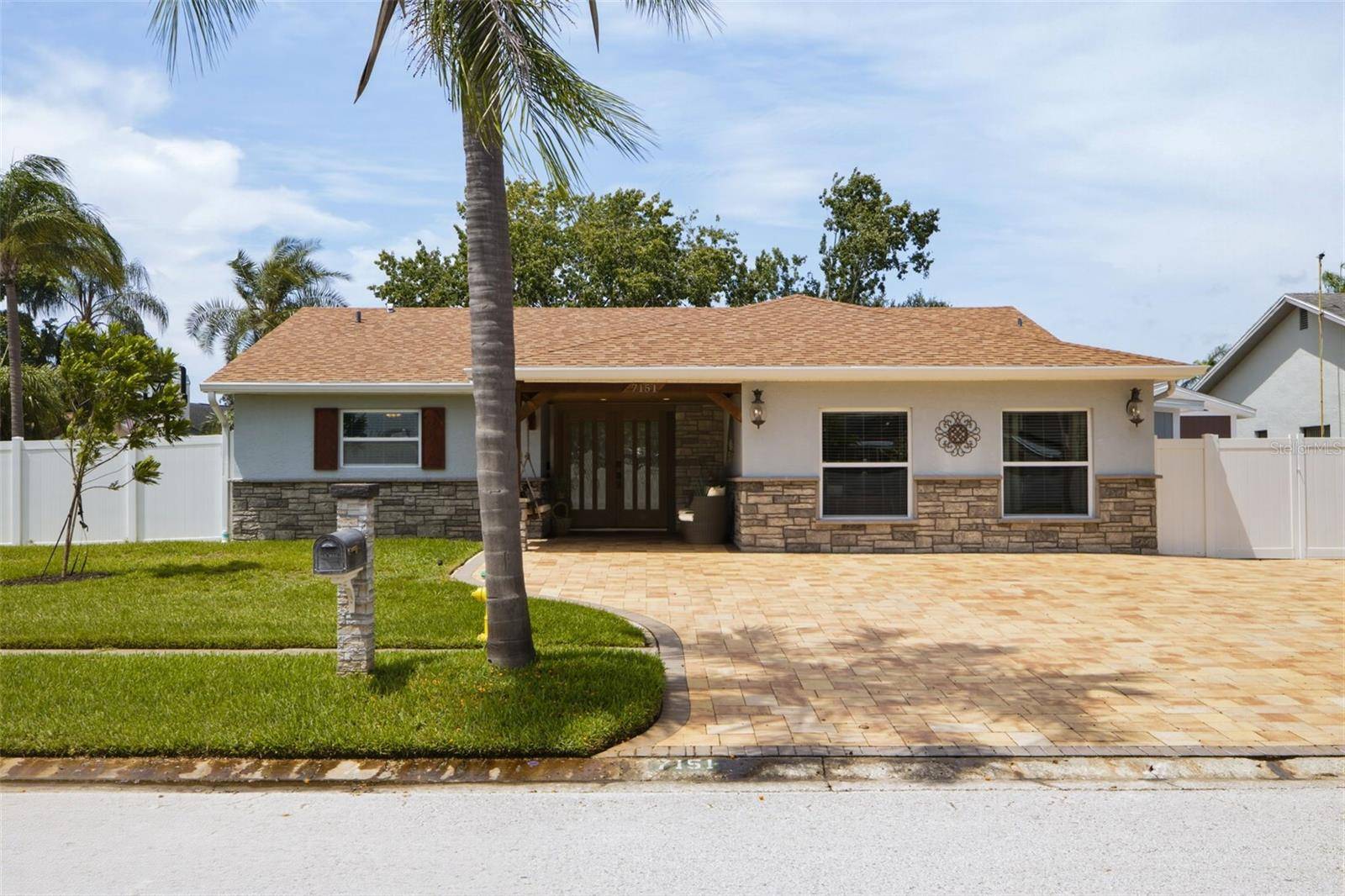 7151 121ST AVE, Largo, FL 33773