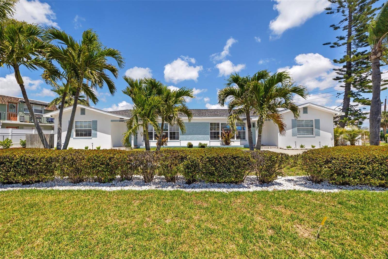 11225 2ND ST E, Treasure Island, FL 33706