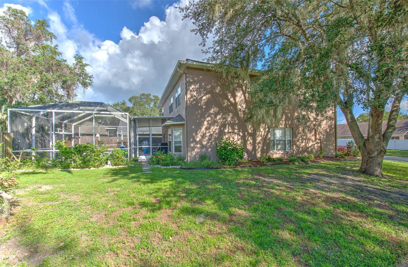 2558 SIENA WAY, Valrico, FL 33596