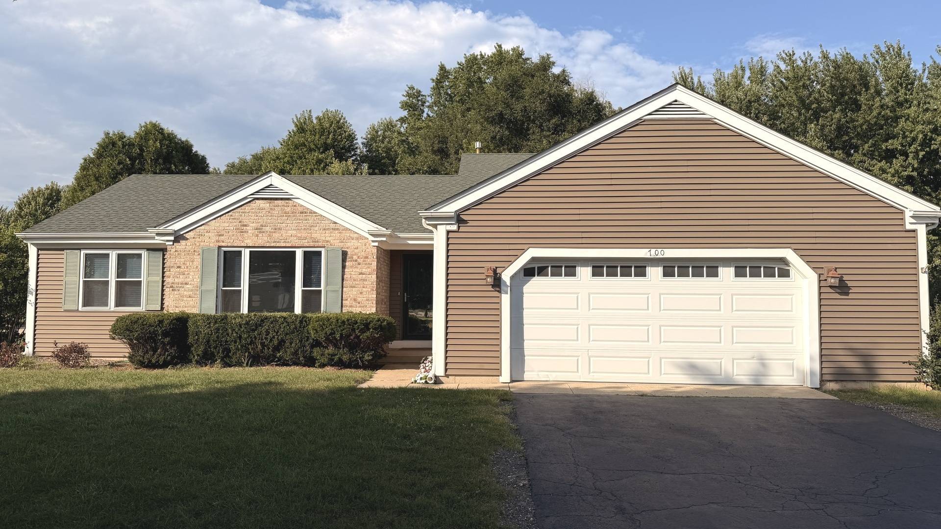 700 Woodbine LN, Marengo, IL 60152