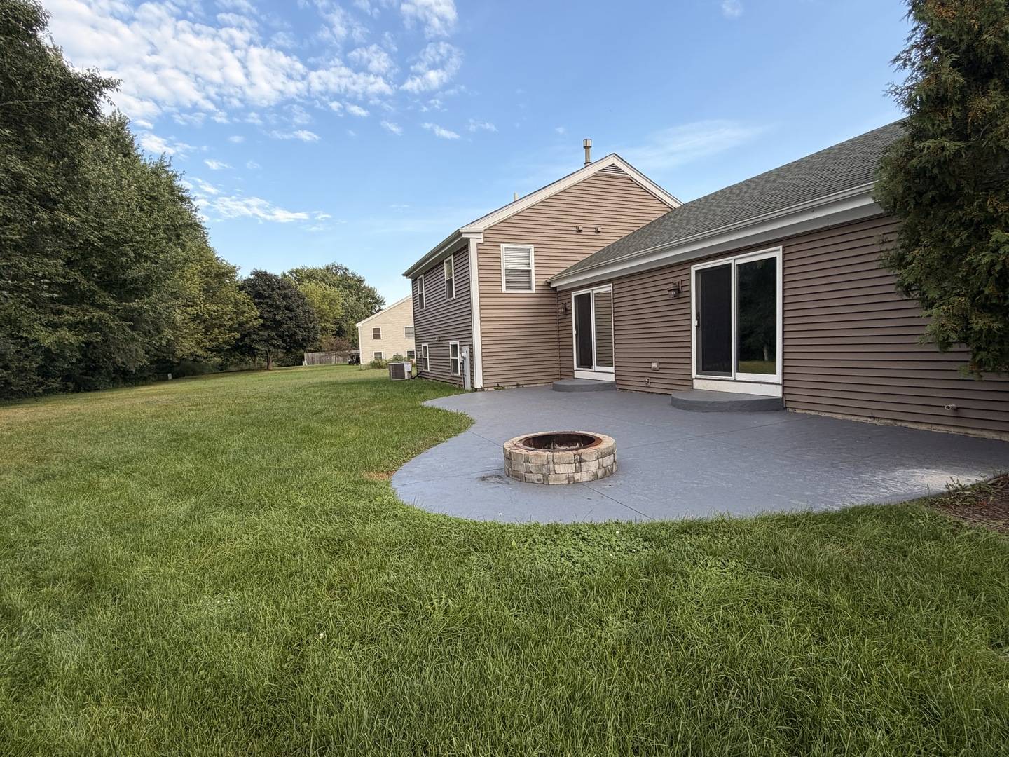 700 Woodbine LN, Marengo, IL 60152