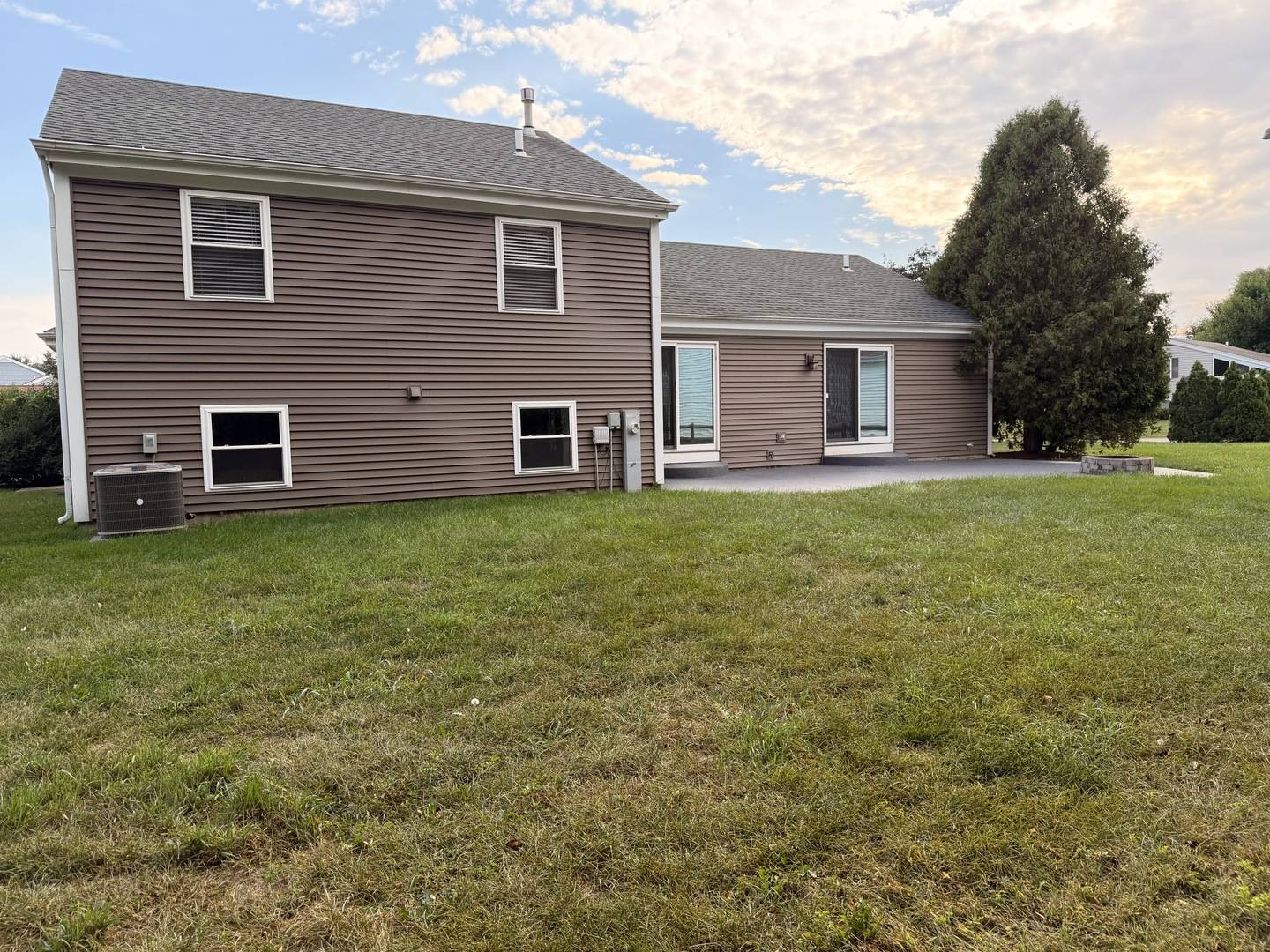 700 Woodbine LN, Marengo, IL 60152