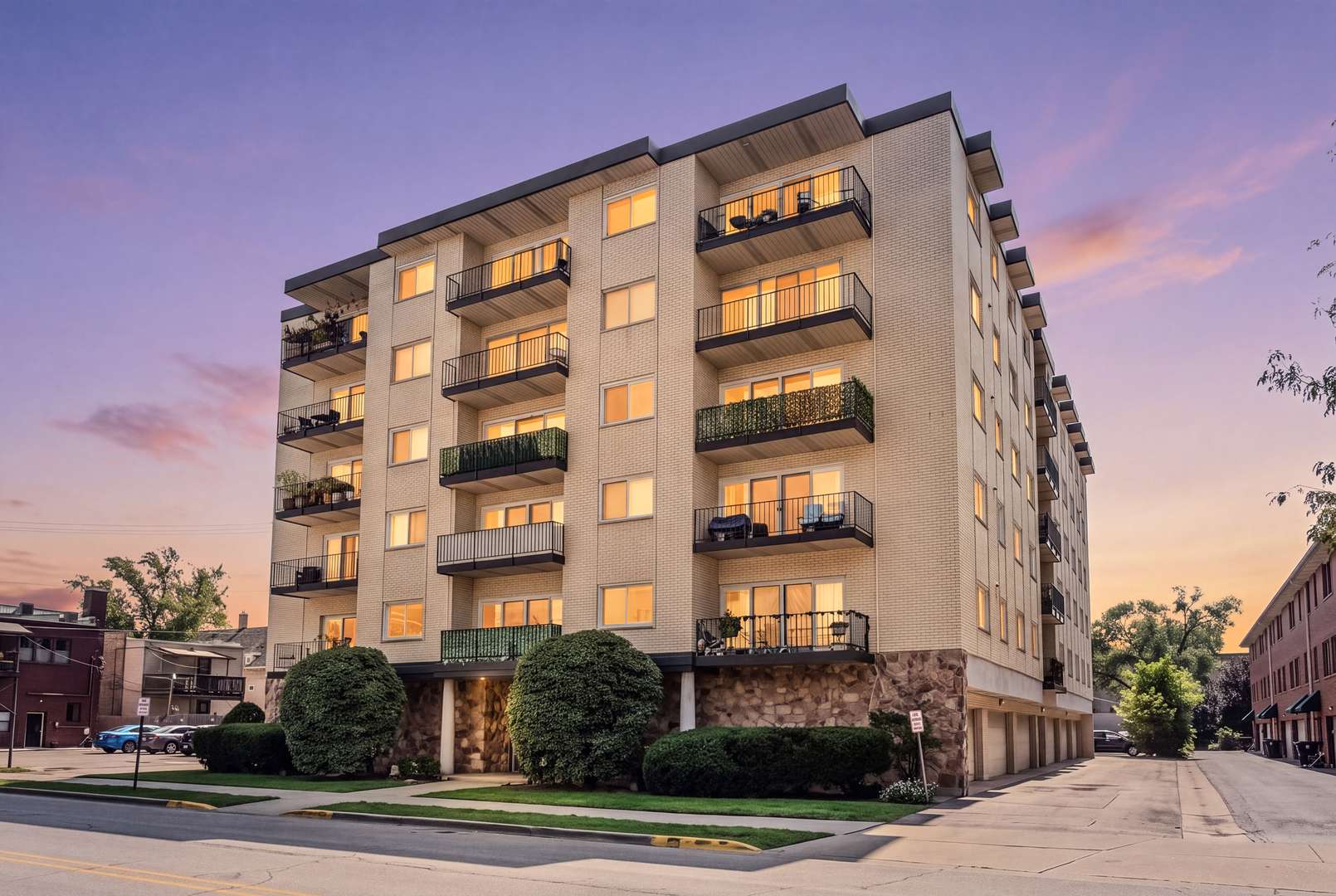 7314 Randolph ST #5B, Forest Park, IL 60130