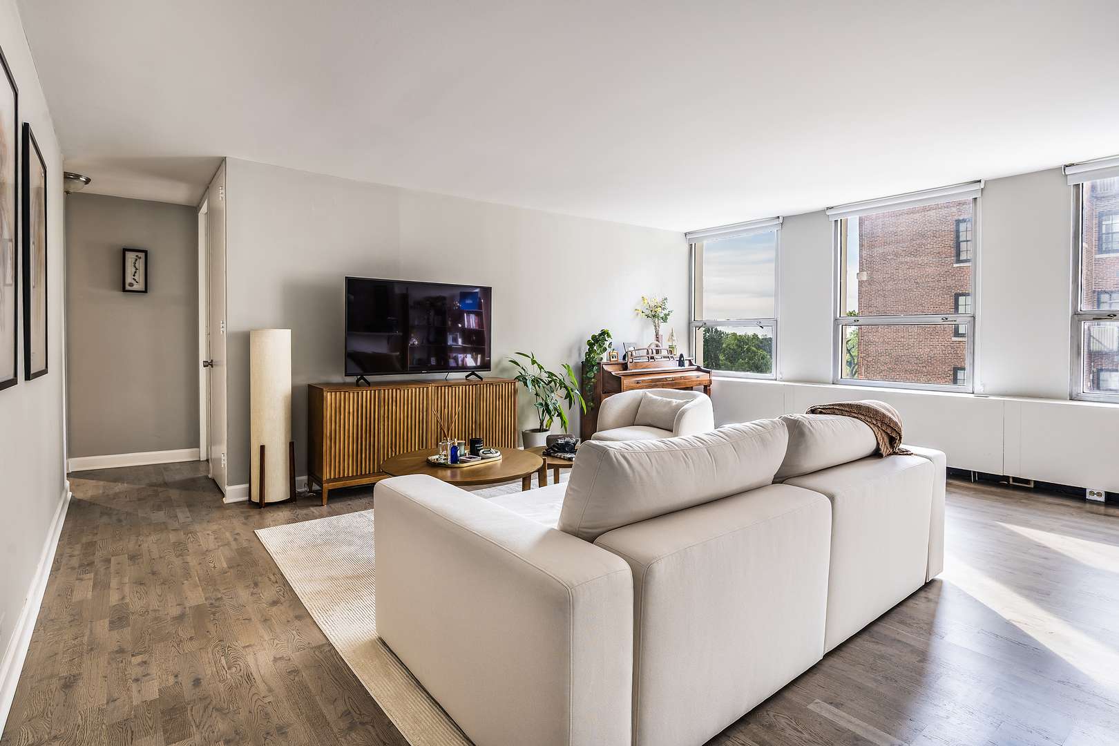 2626 N Lakeview AVE #604, Chicago, IL 60614
