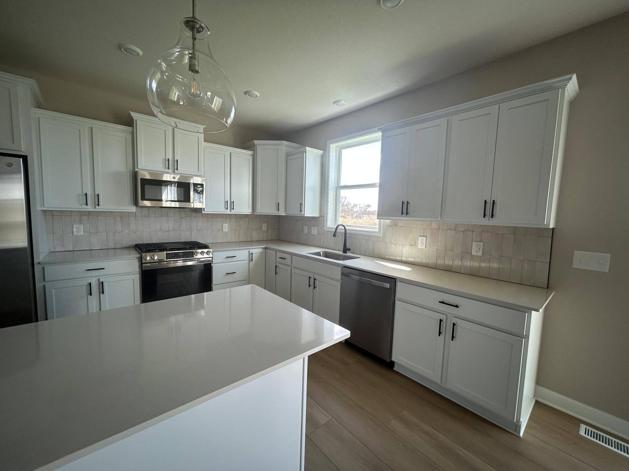 12421 Holden WAY, Rogers, MN 55374