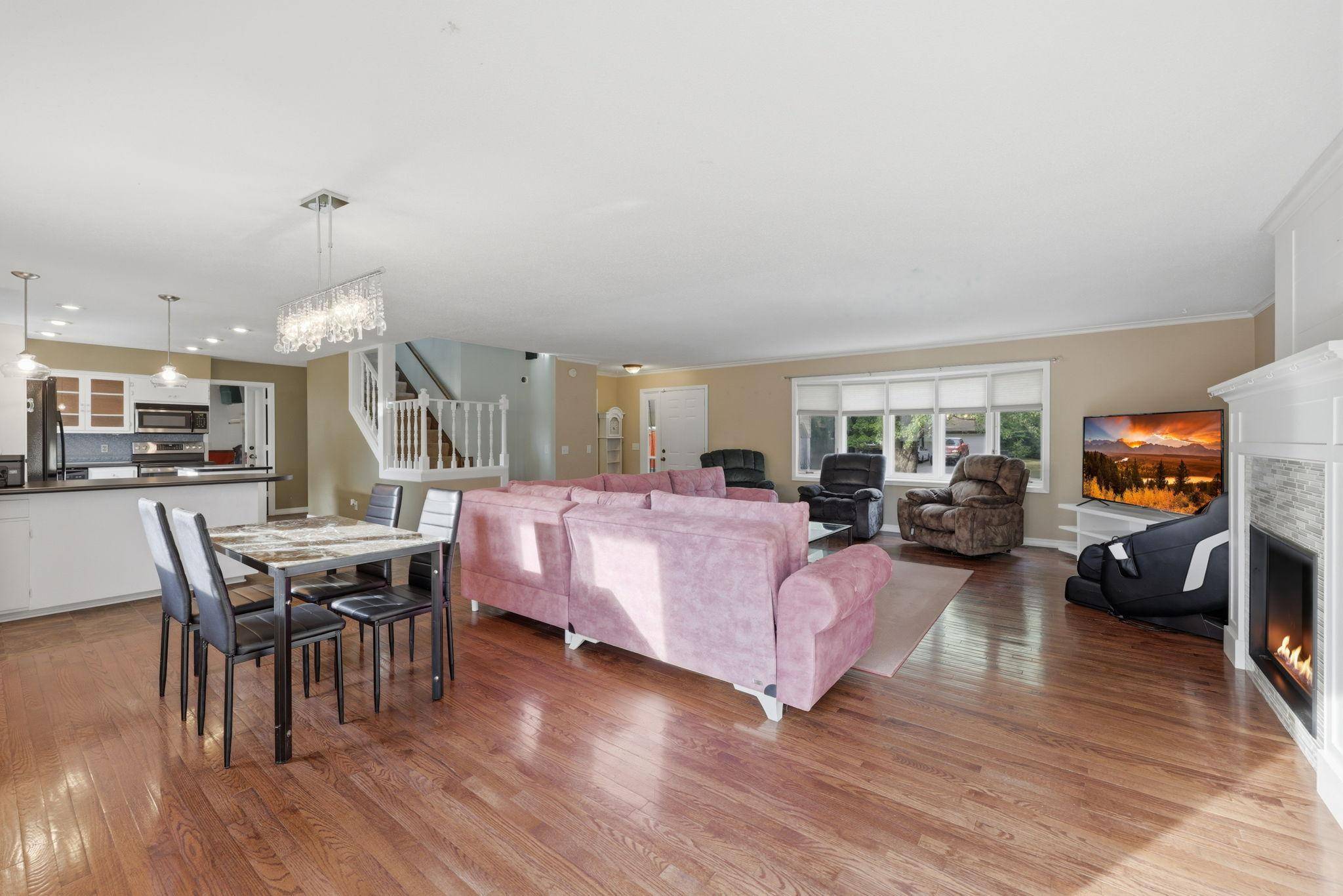 937 Spruce DR, Saint Cloud, MN 56303