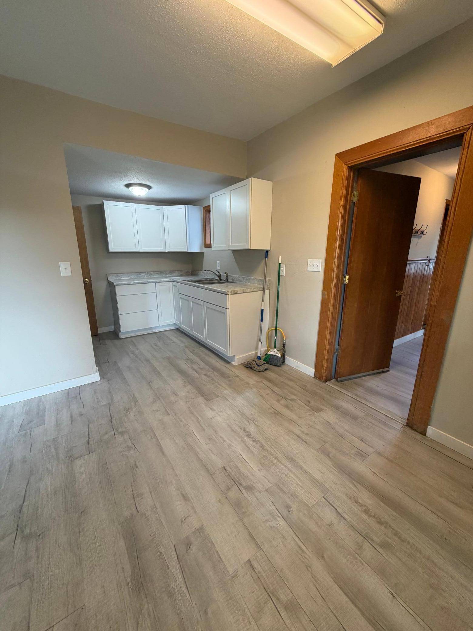 311 E 4th ST, Crookston, MN 56716