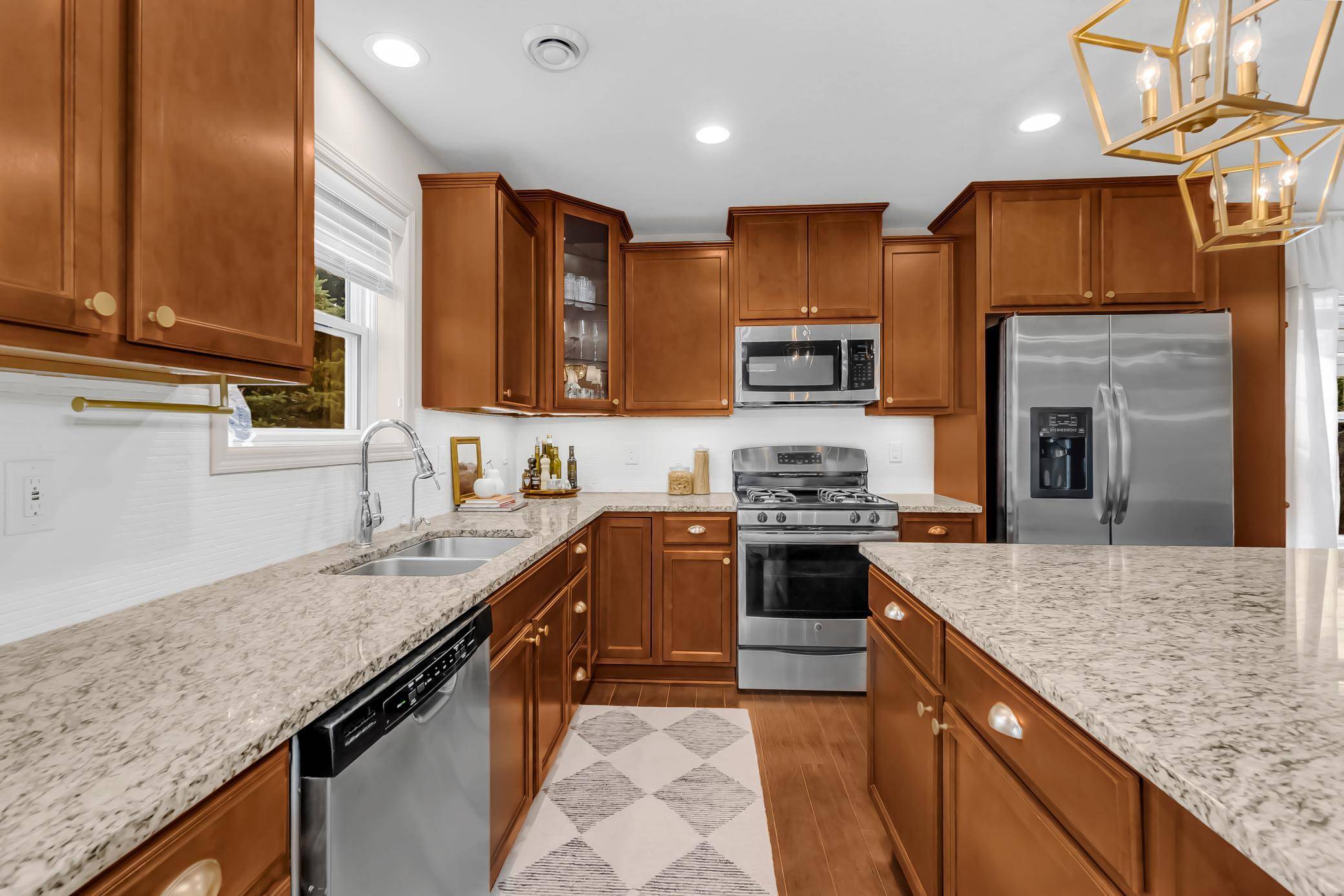 3976 Cedar Grove LN, Eagan, MN 55122