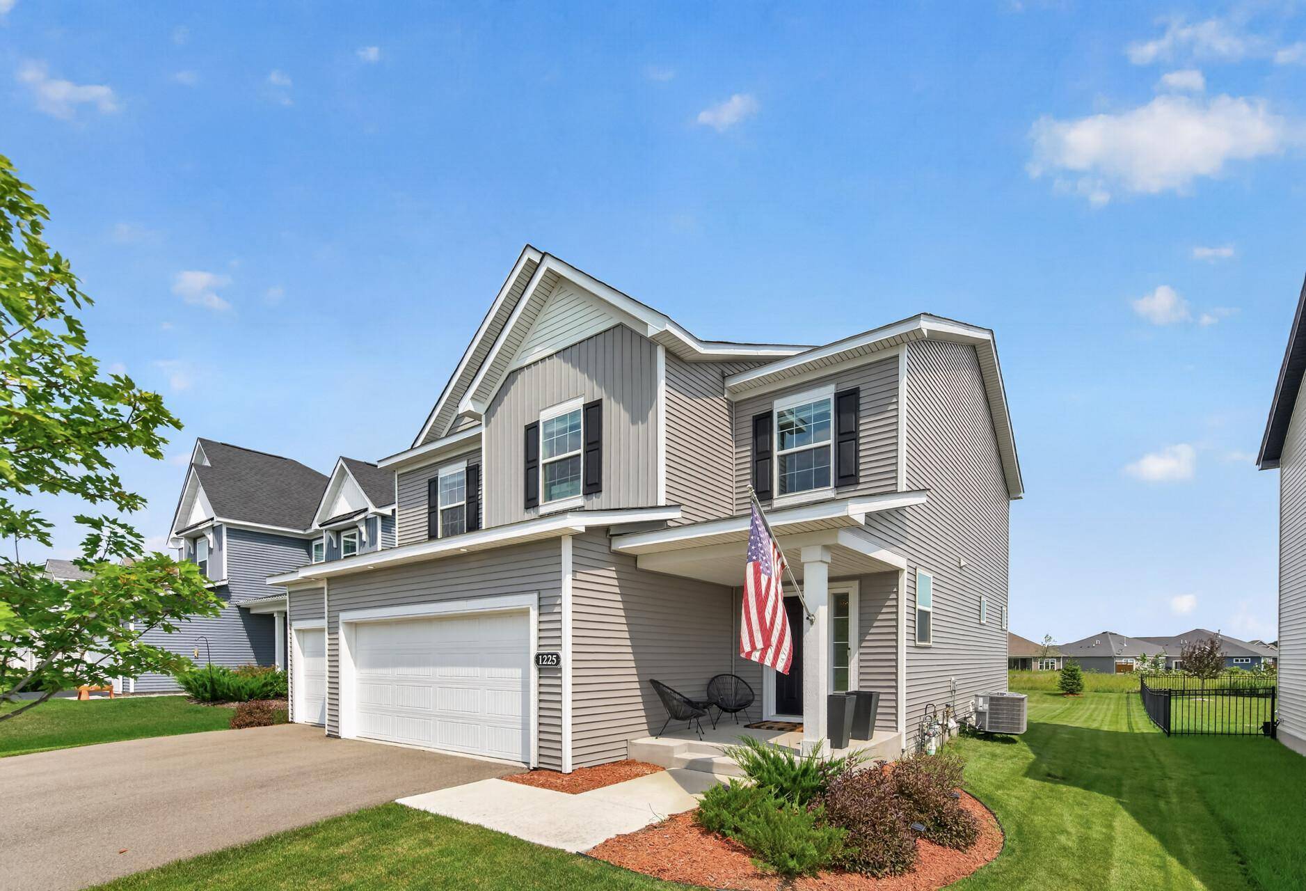 1225 Orchard CT, Waconia, MN 55387