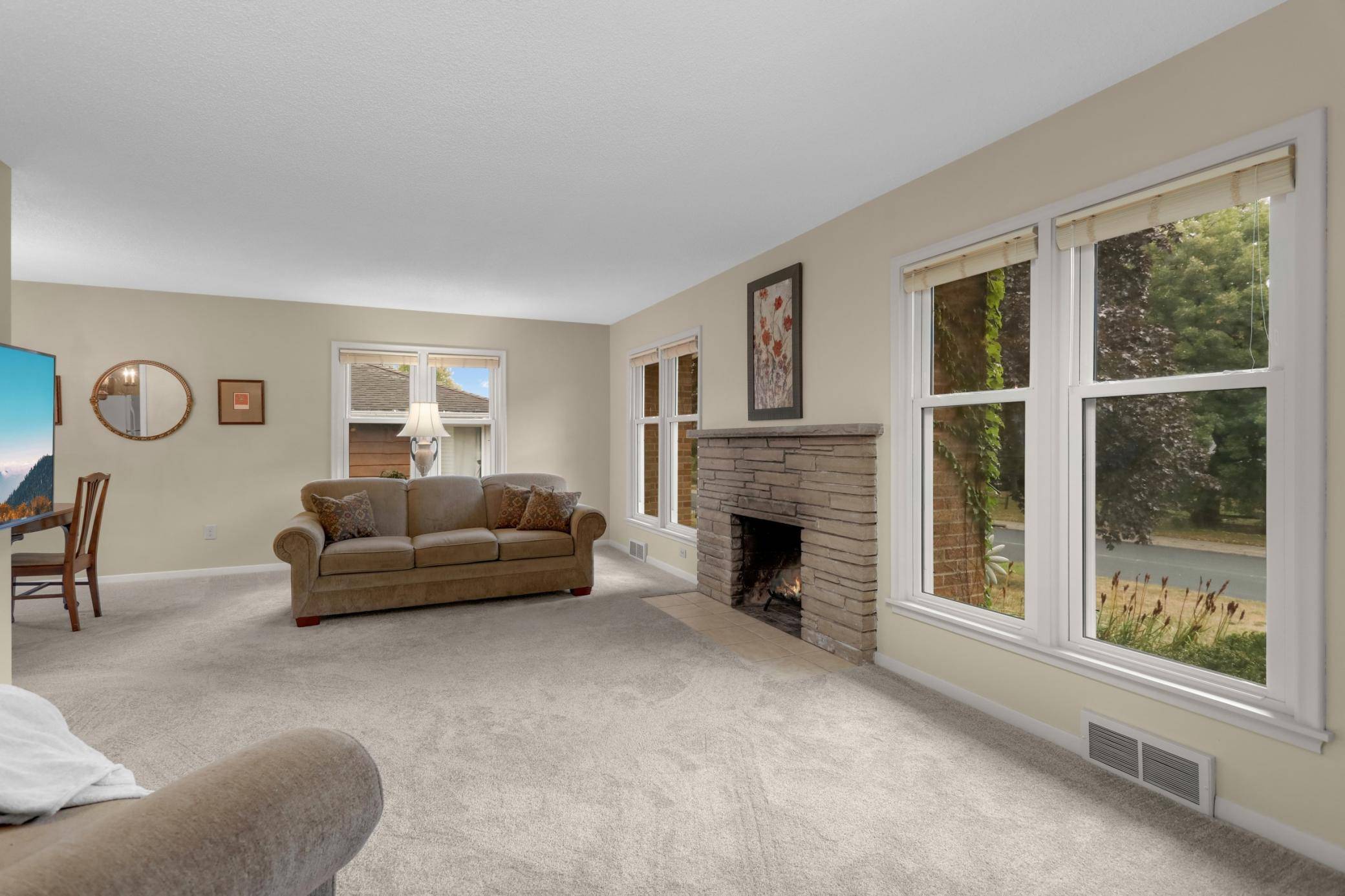 4057 Hampshire AVE N, Crystal, MN 55427