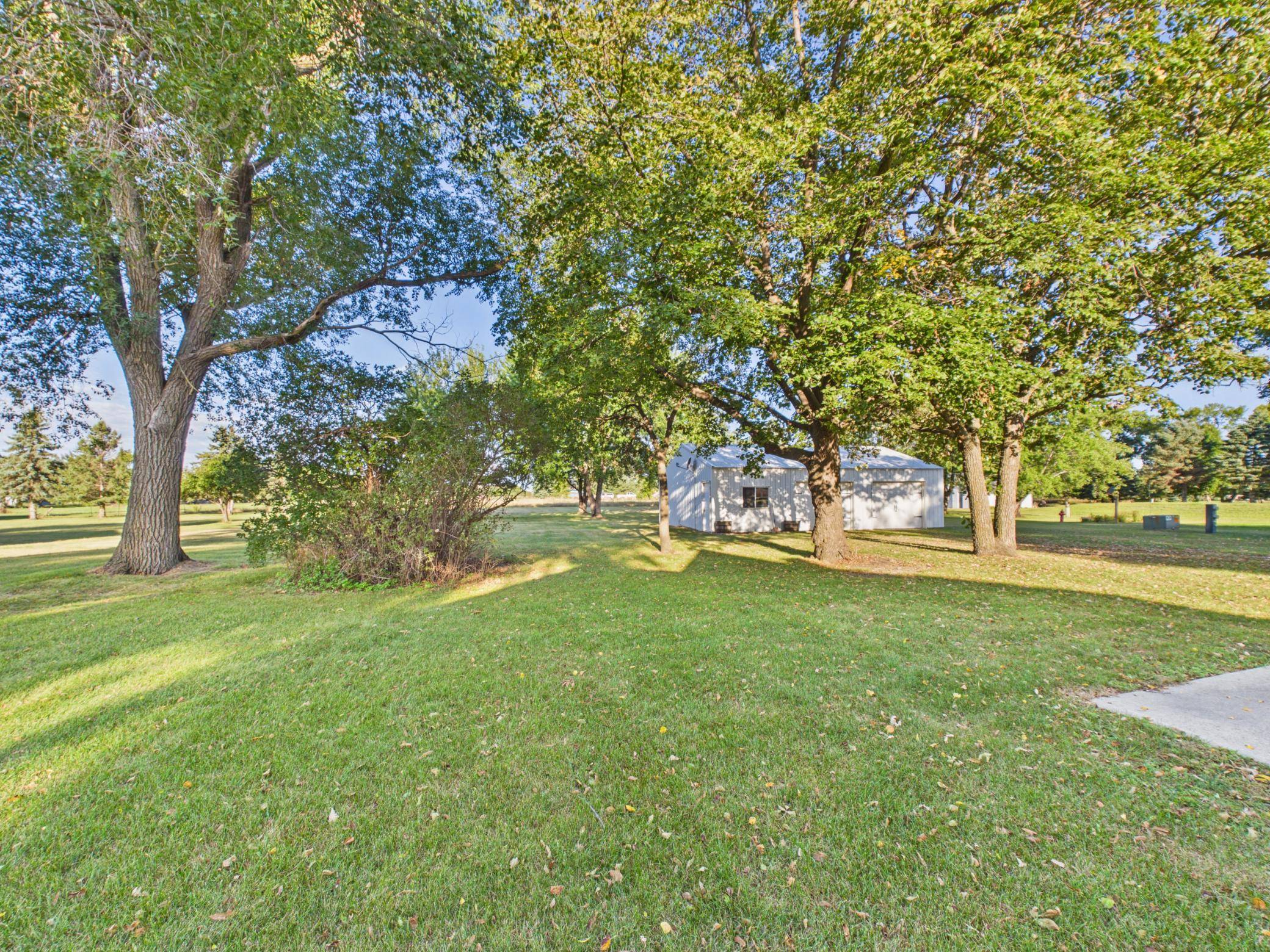 21677 County Road 197, Belgrade, MN 56312