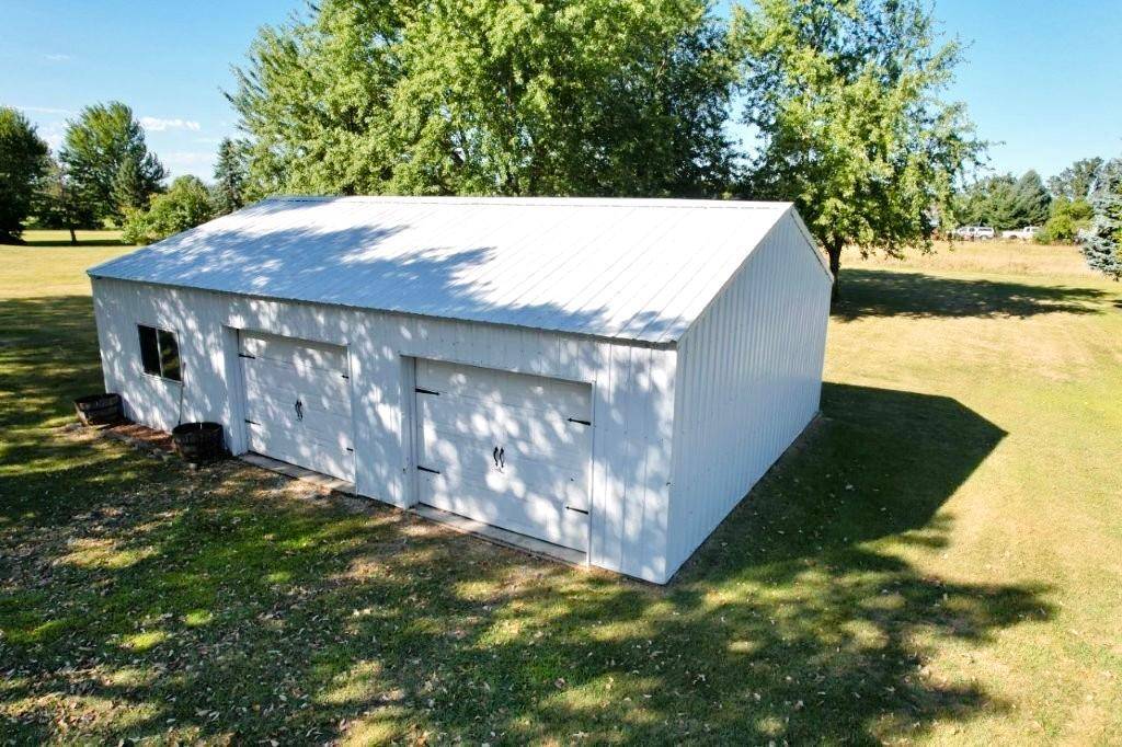 21677 County Road 197, Belgrade, MN 56312