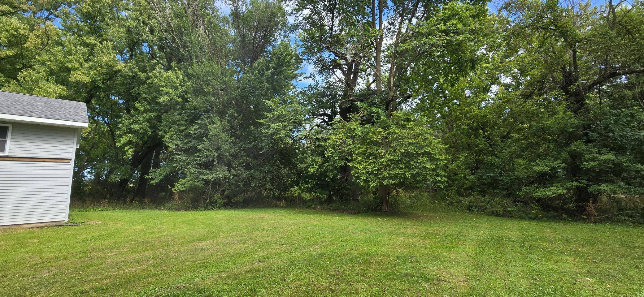 27685 570th AVE, Austin, MN 55912
