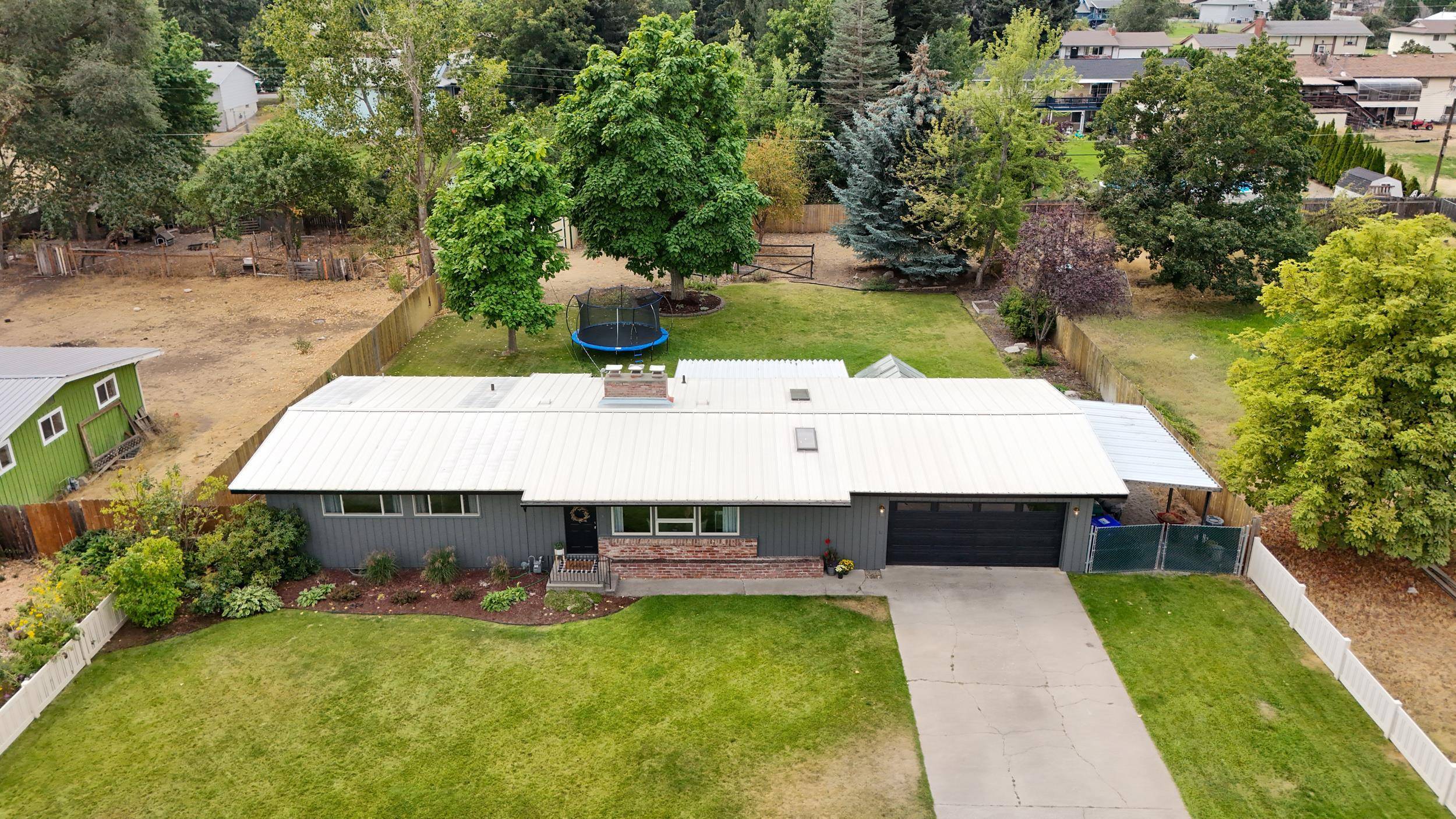 12022 E Skyview Ave, Spokane, WA 99206