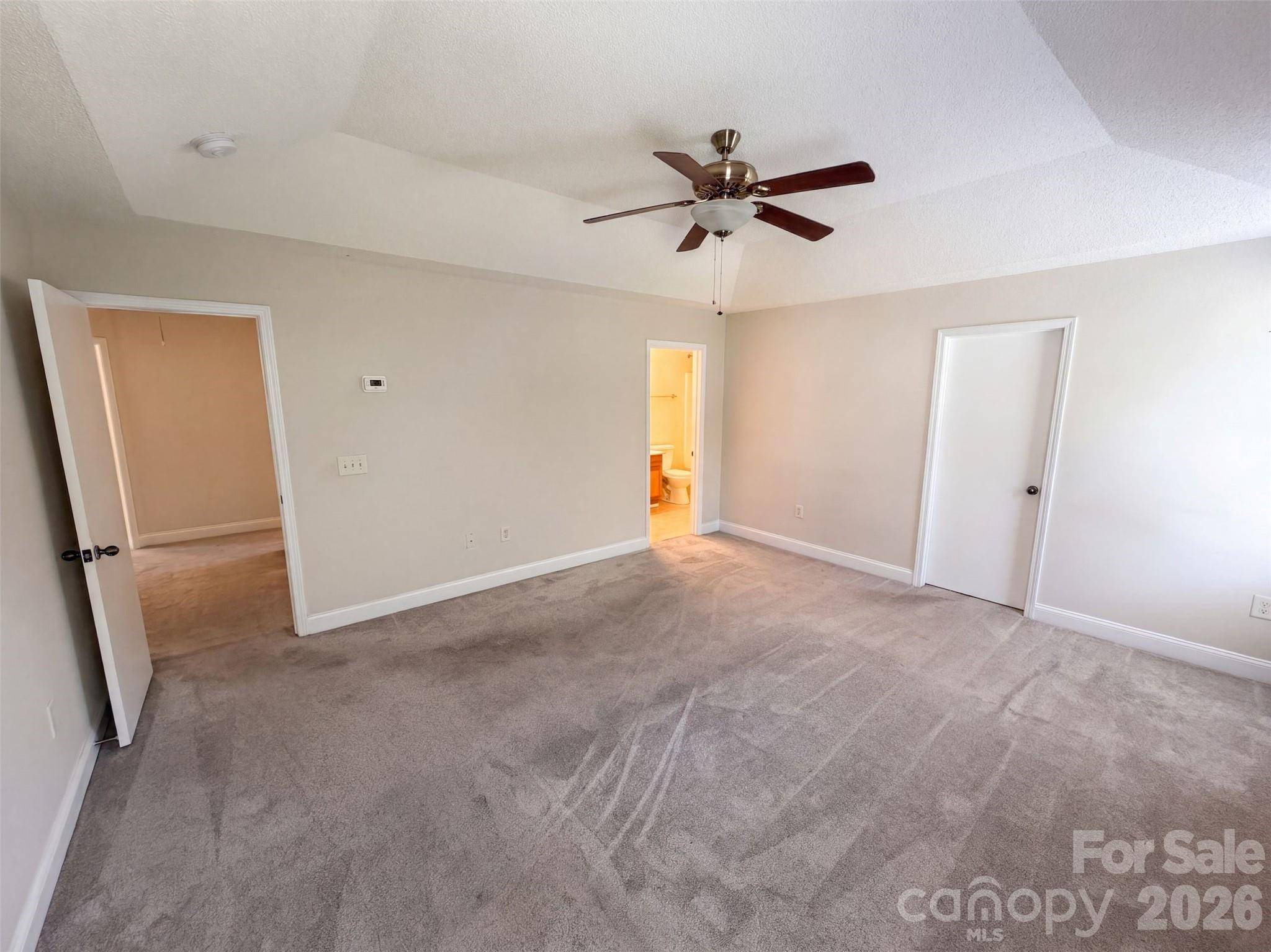 14021 Pinyon Pine LN, Charlotte, NC 28215