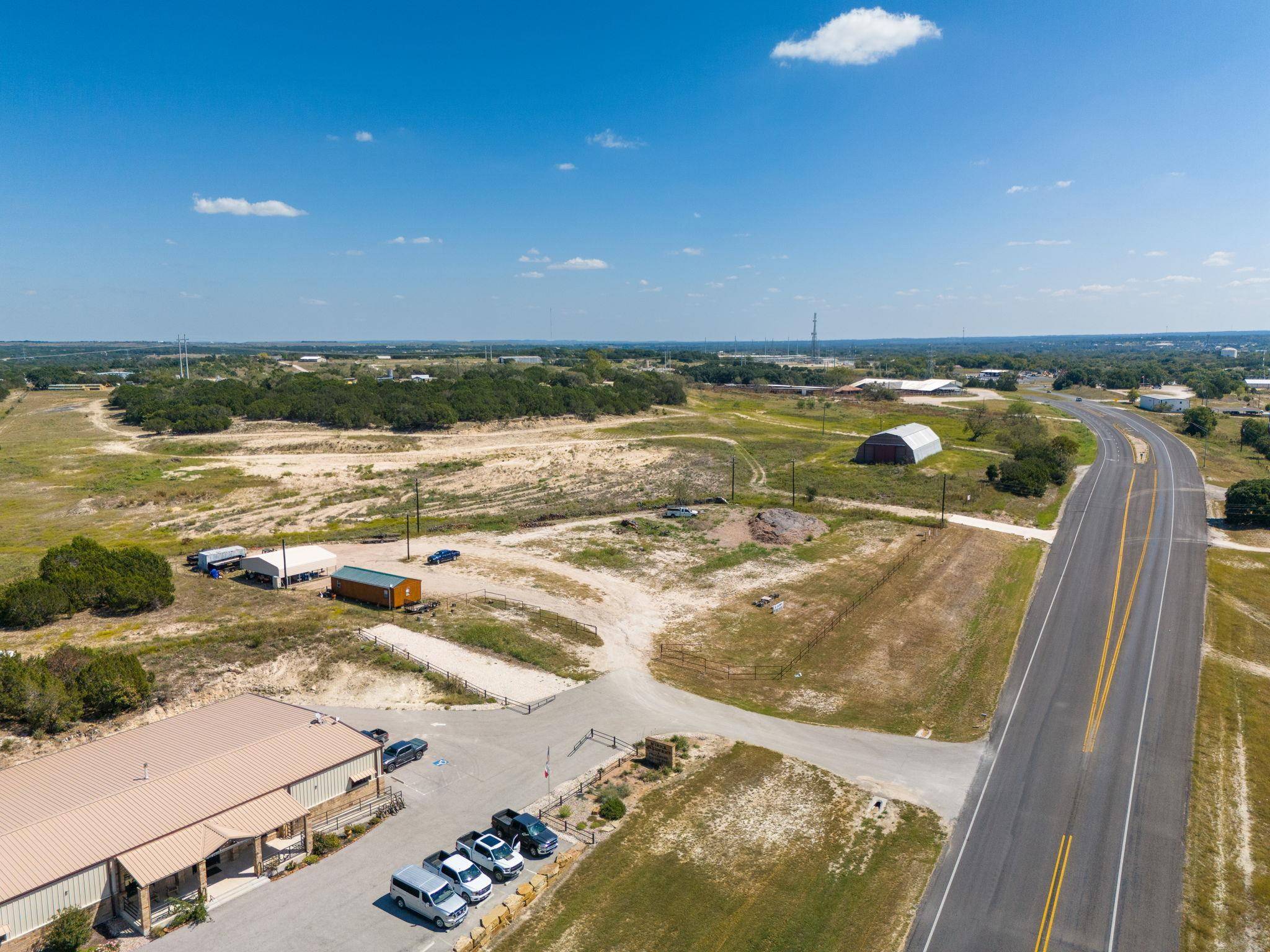 584 N HWY 183, Lampasas, TX 76550