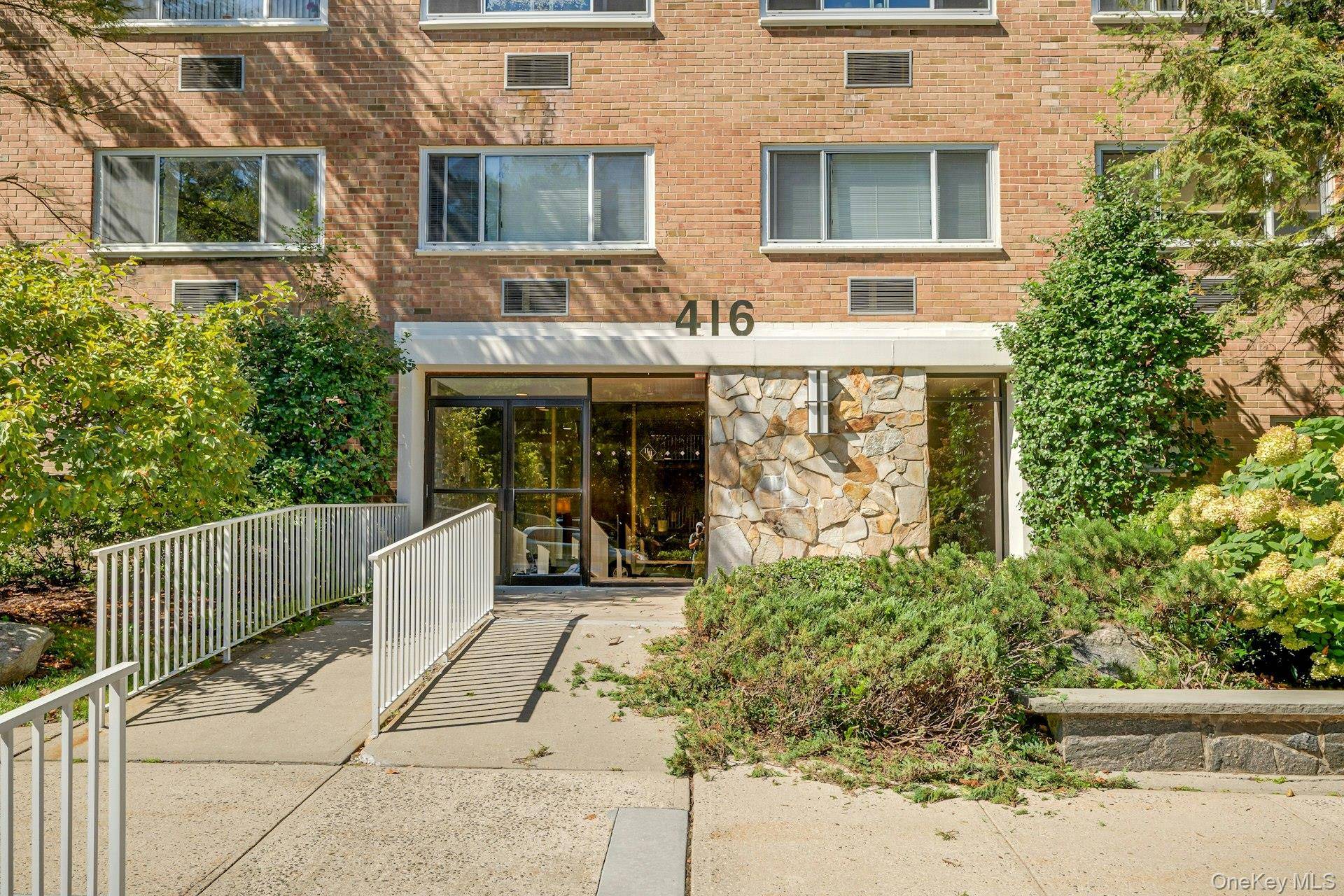 416 Benedict AVE #3A, Tarrytown, NY 10591