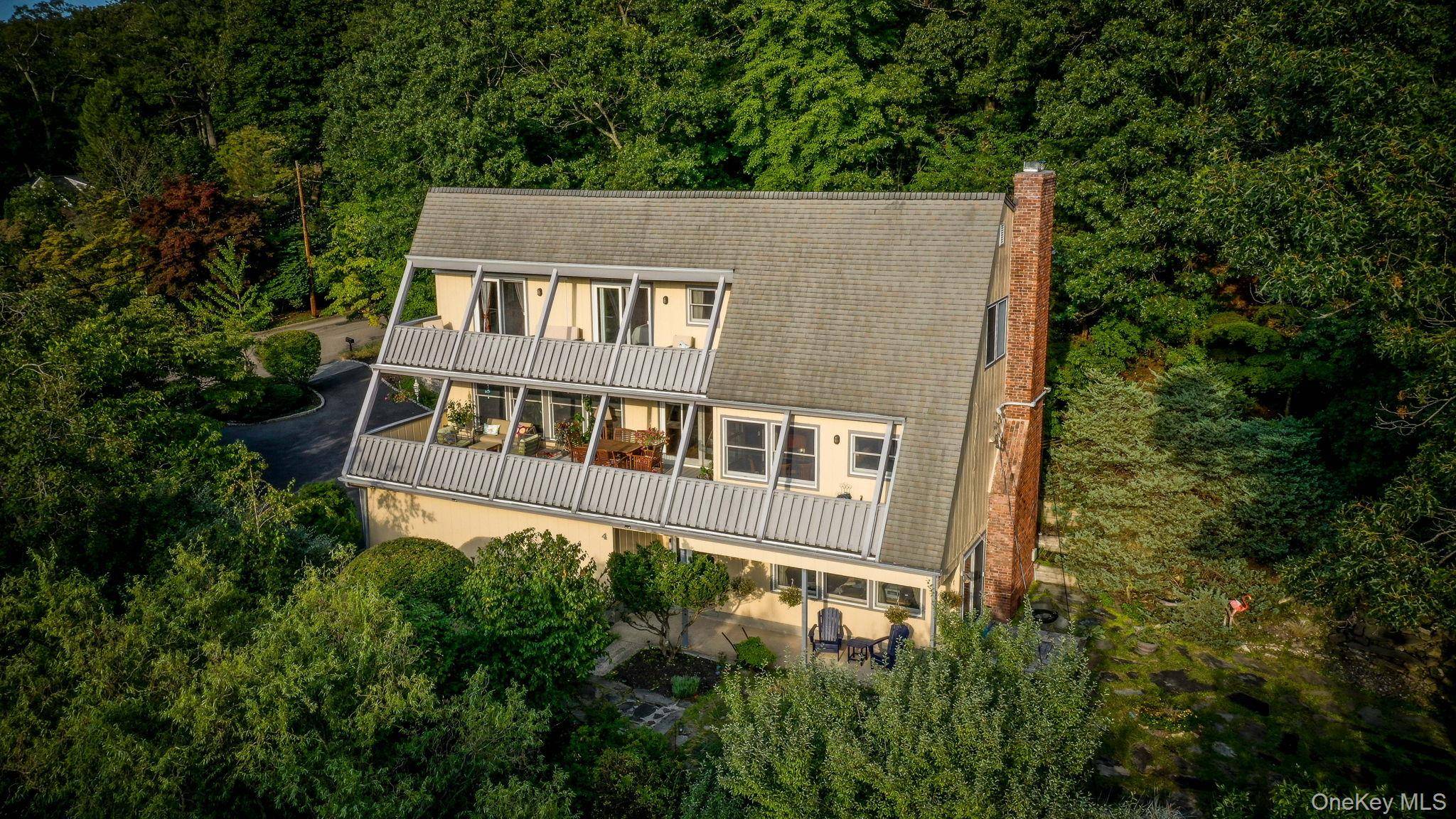 4 Hill Dale AVE, Miller Place, NY 11764