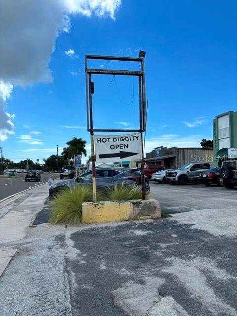5666 SWIFT RD, Sarasota, FL 34231