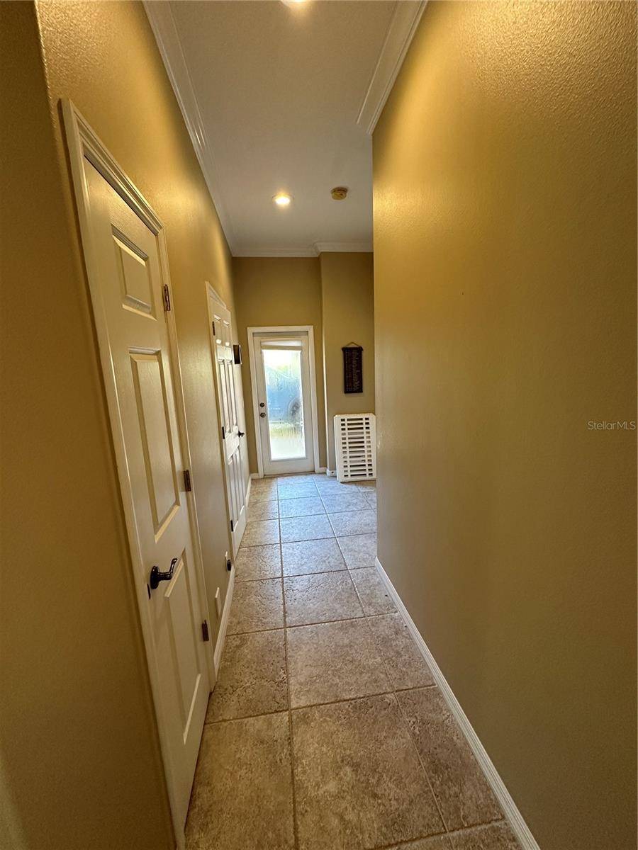 4727 SPINNAKER DR, Bradenton, FL 34208