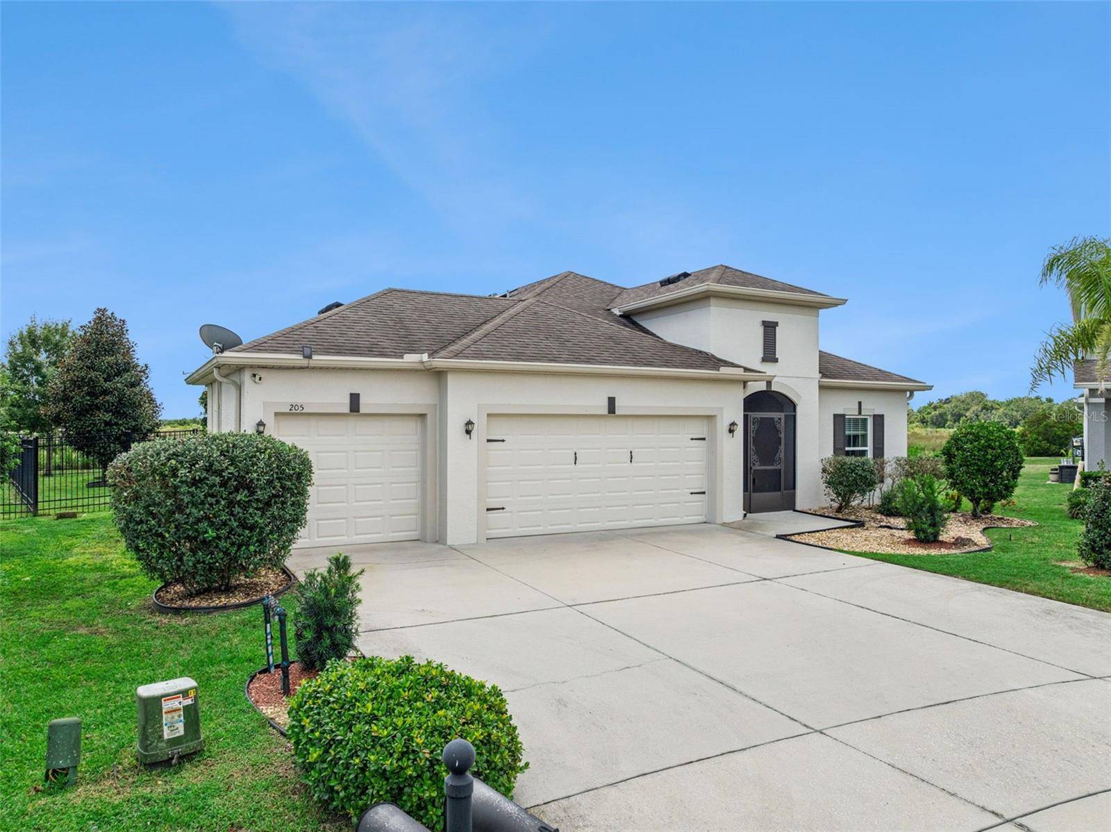 205 MYSTIC BAY CT, Groveland, FL 34736