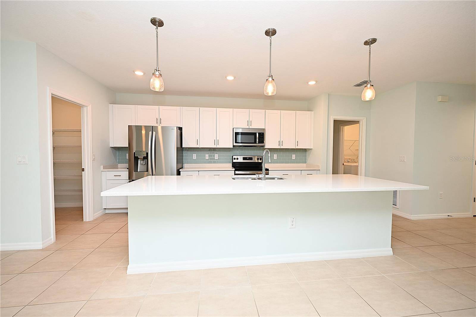 2028 ROSEWOOD CIR, Lakeland, FL 33810