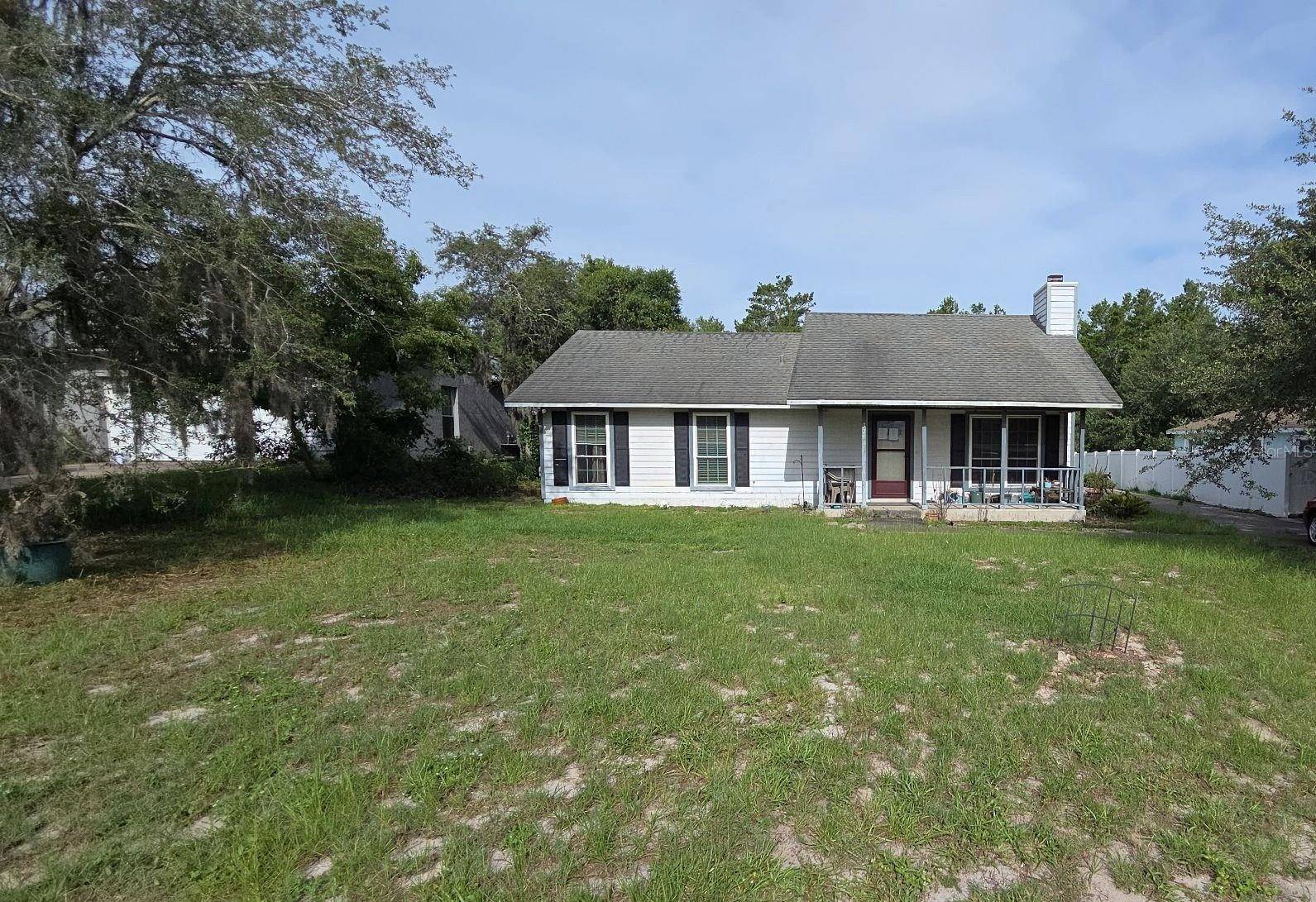 32911 FOREST AVE, Leesburg, FL 34788