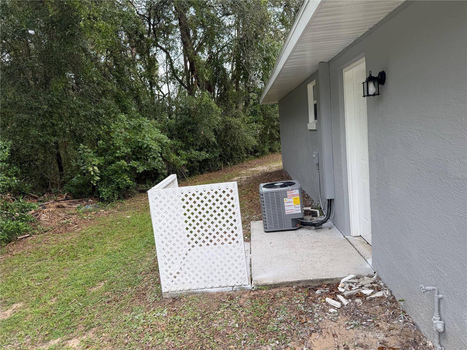 1213 W SORRENTO DR, Citrus Springs, FL 34434