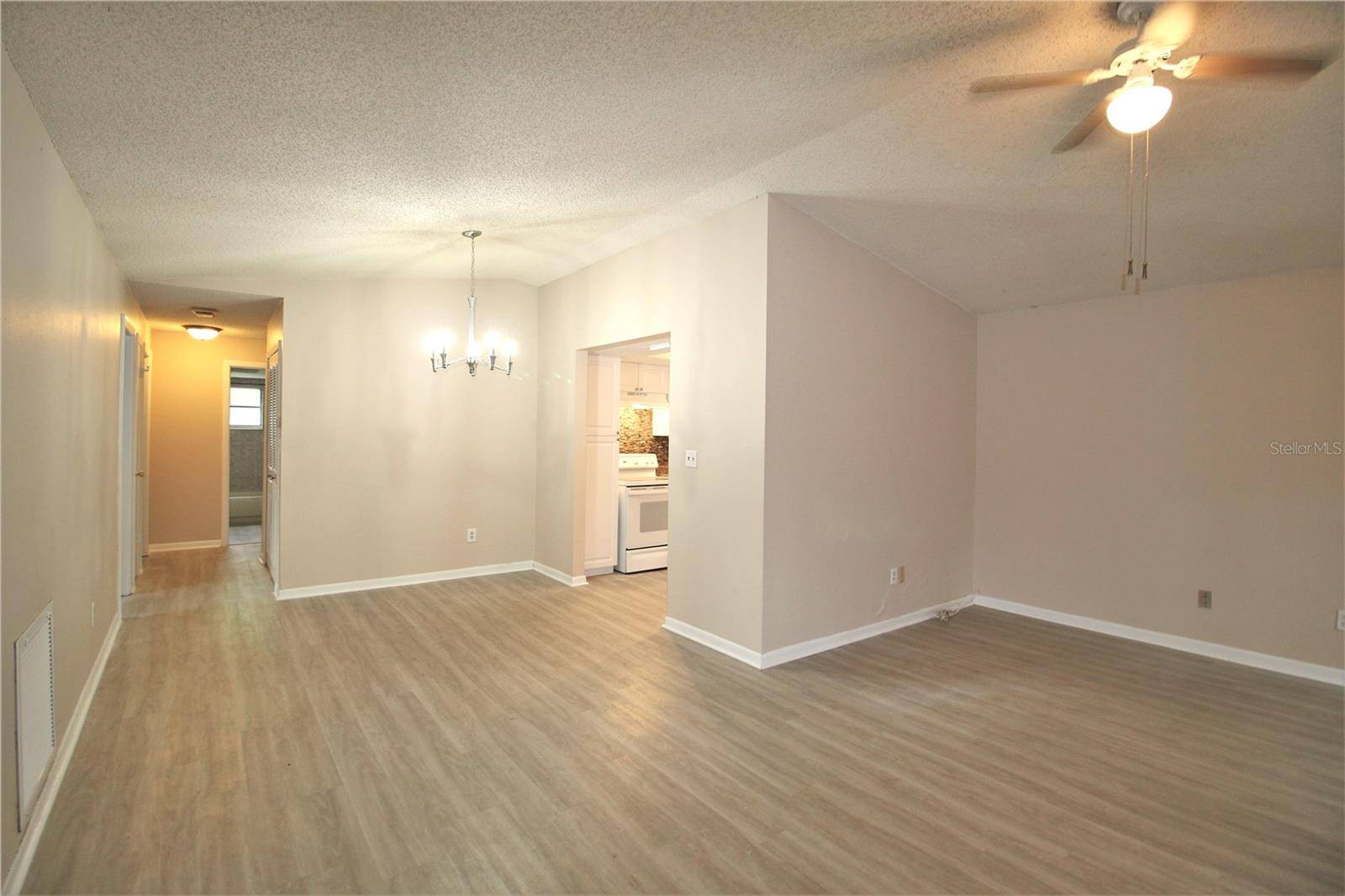6633 68TH ST N, Pinellas Park, FL 33781