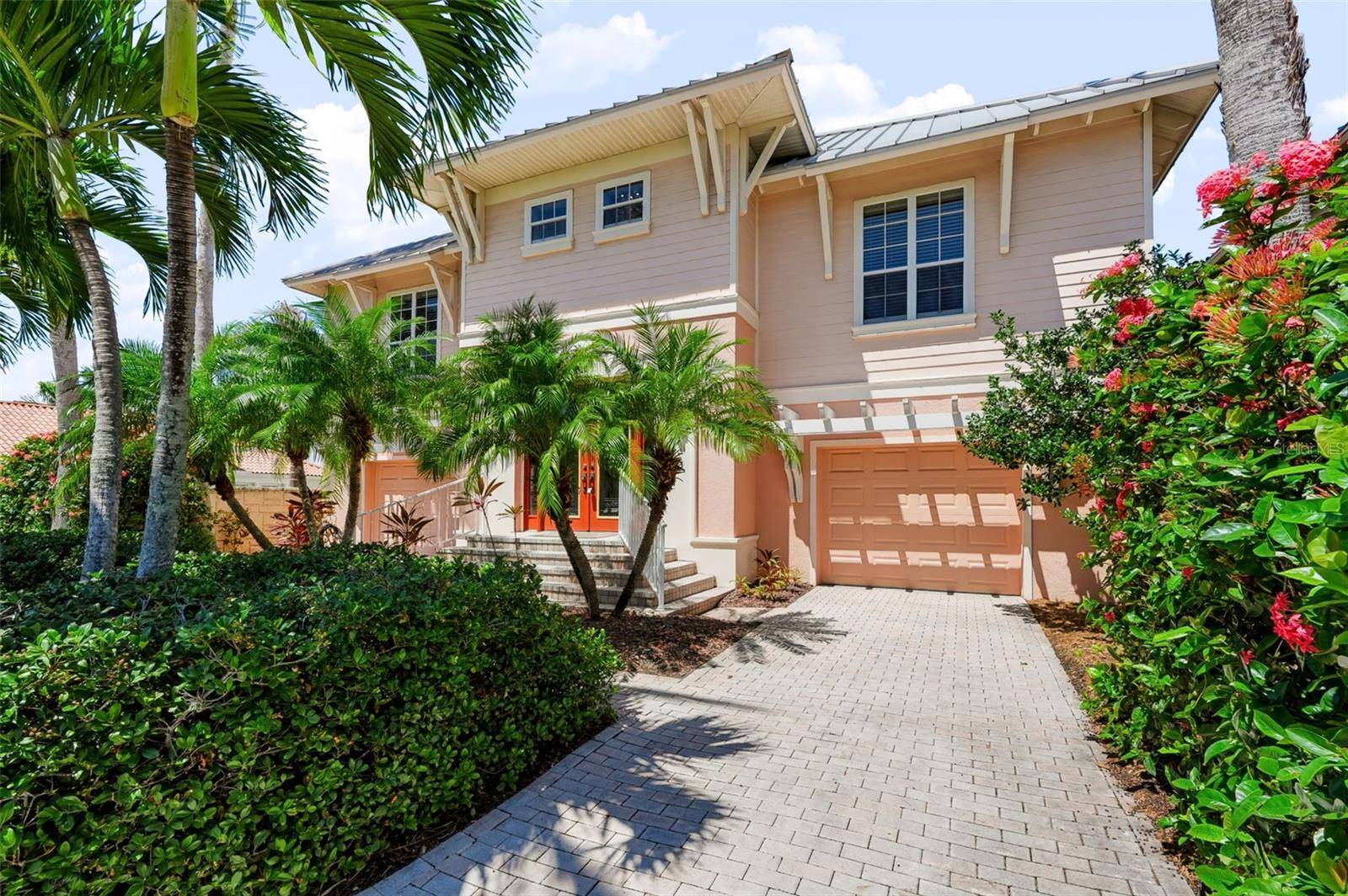 102 WIMBLEDON CT, Redington Shores, FL 33708