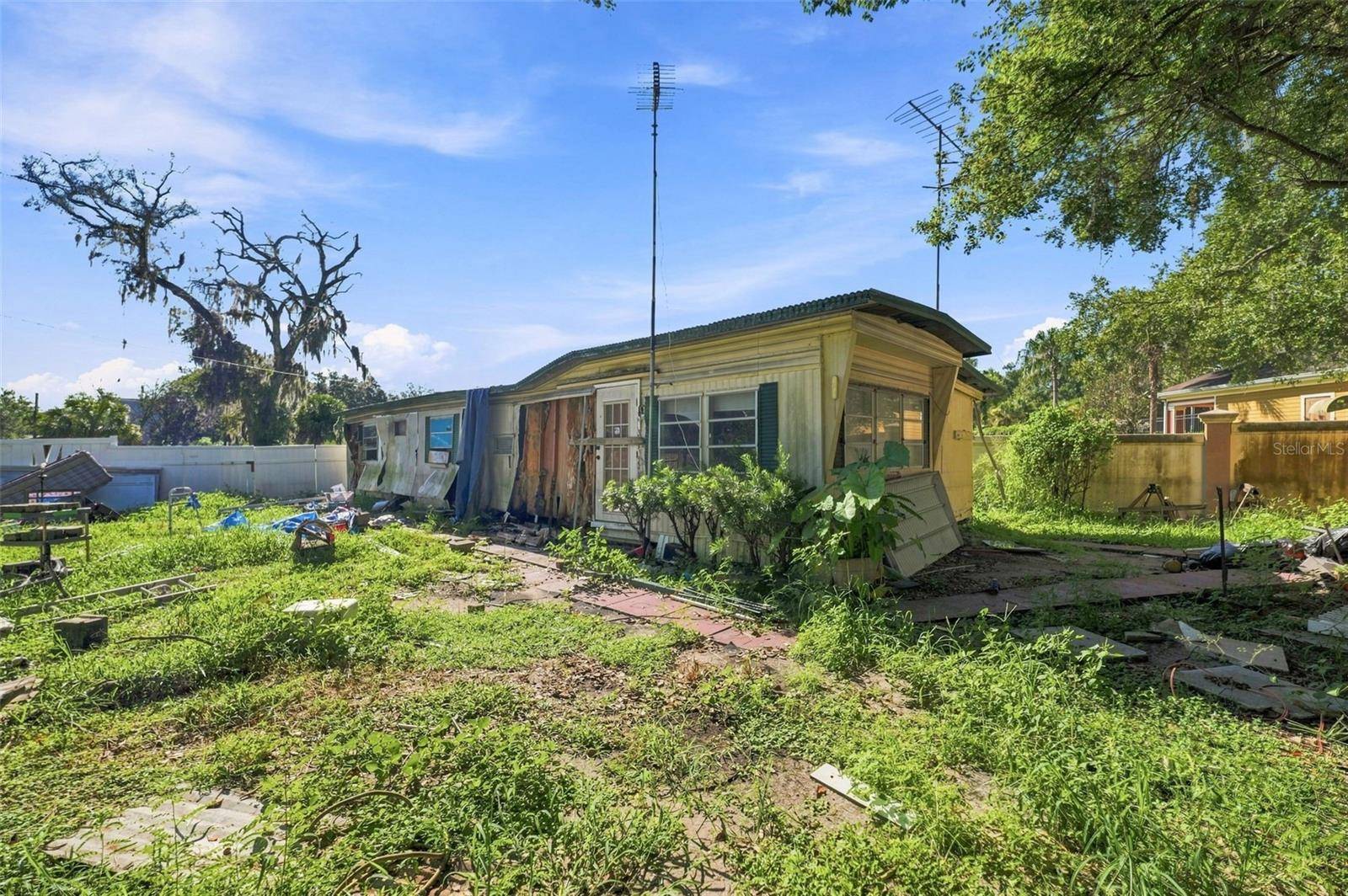 Address not disclosed, Zephyrhills, FL 33541