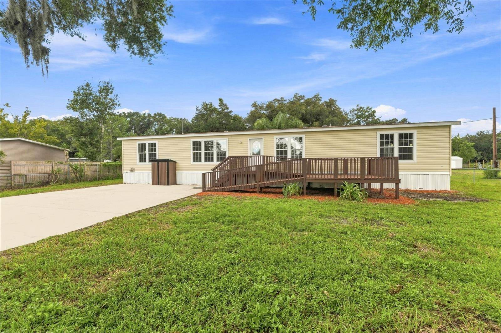 6453 MANGROVE DR, Wesley Chapel, FL 33544