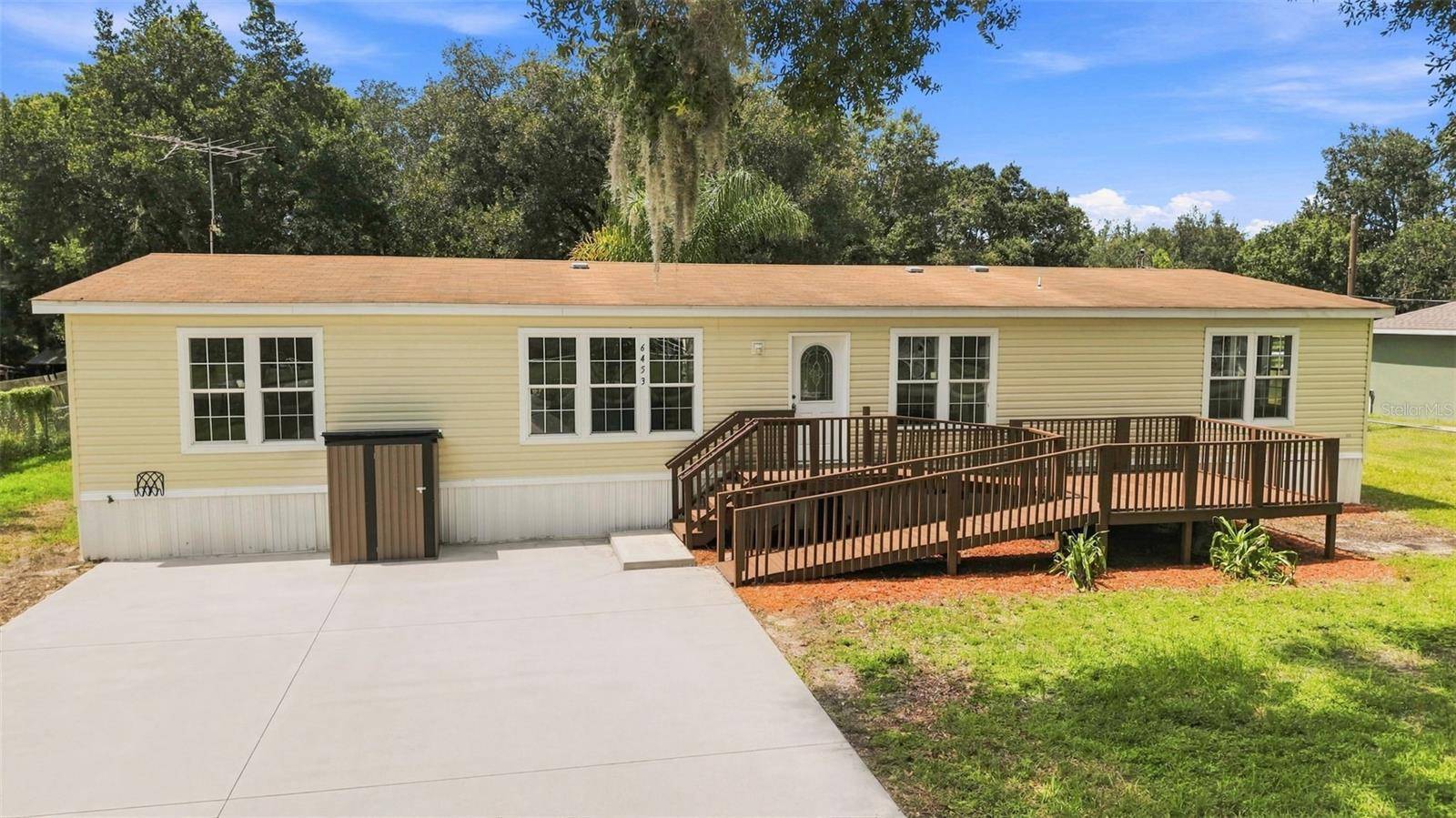 6453 MANGROVE DR, Wesley Chapel, FL 33544