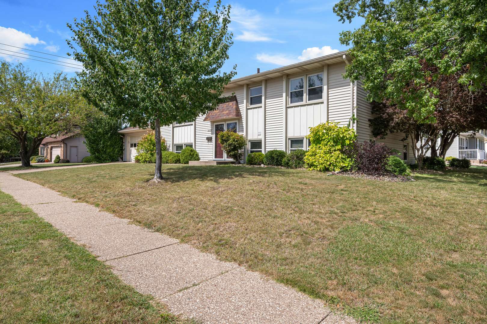 3333 35TH AVE, Moline, IL 61265