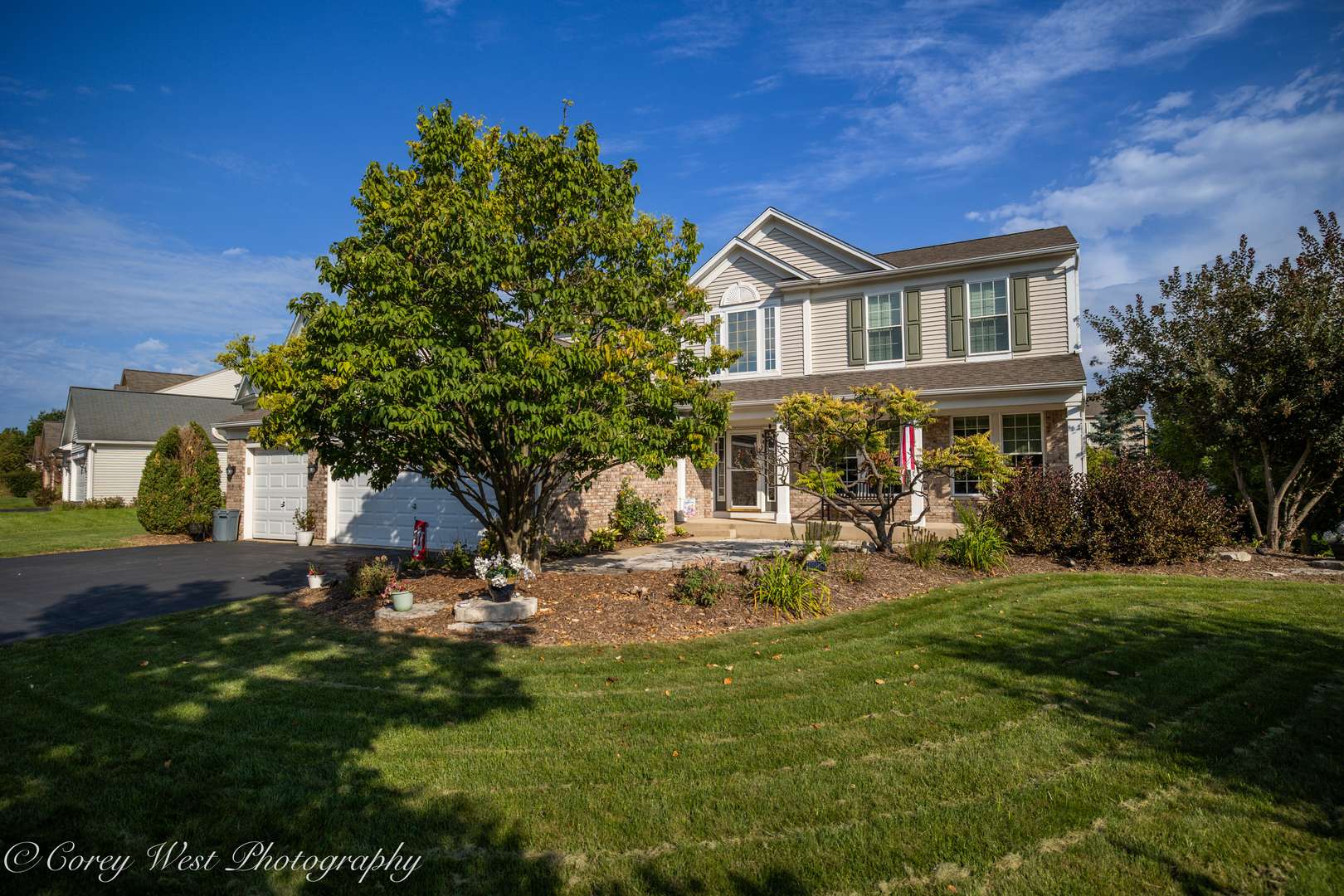 2872 Dartmouth LN, West Dundee, IL 60118