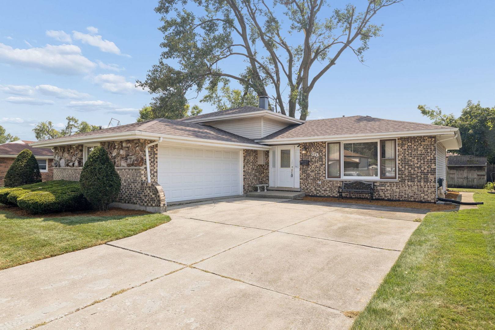 80 Frances LN, Chicago Heights, IL 60411