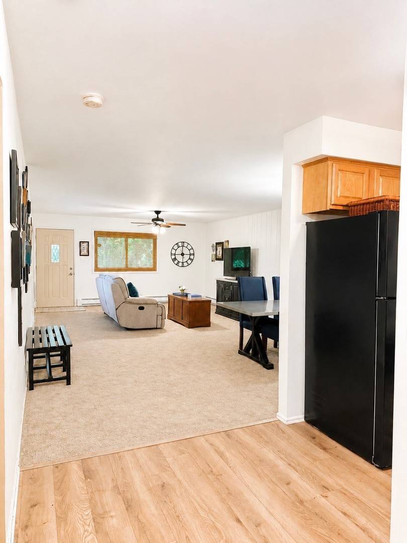 120A Collen DR #123, Lombard, IL 60148