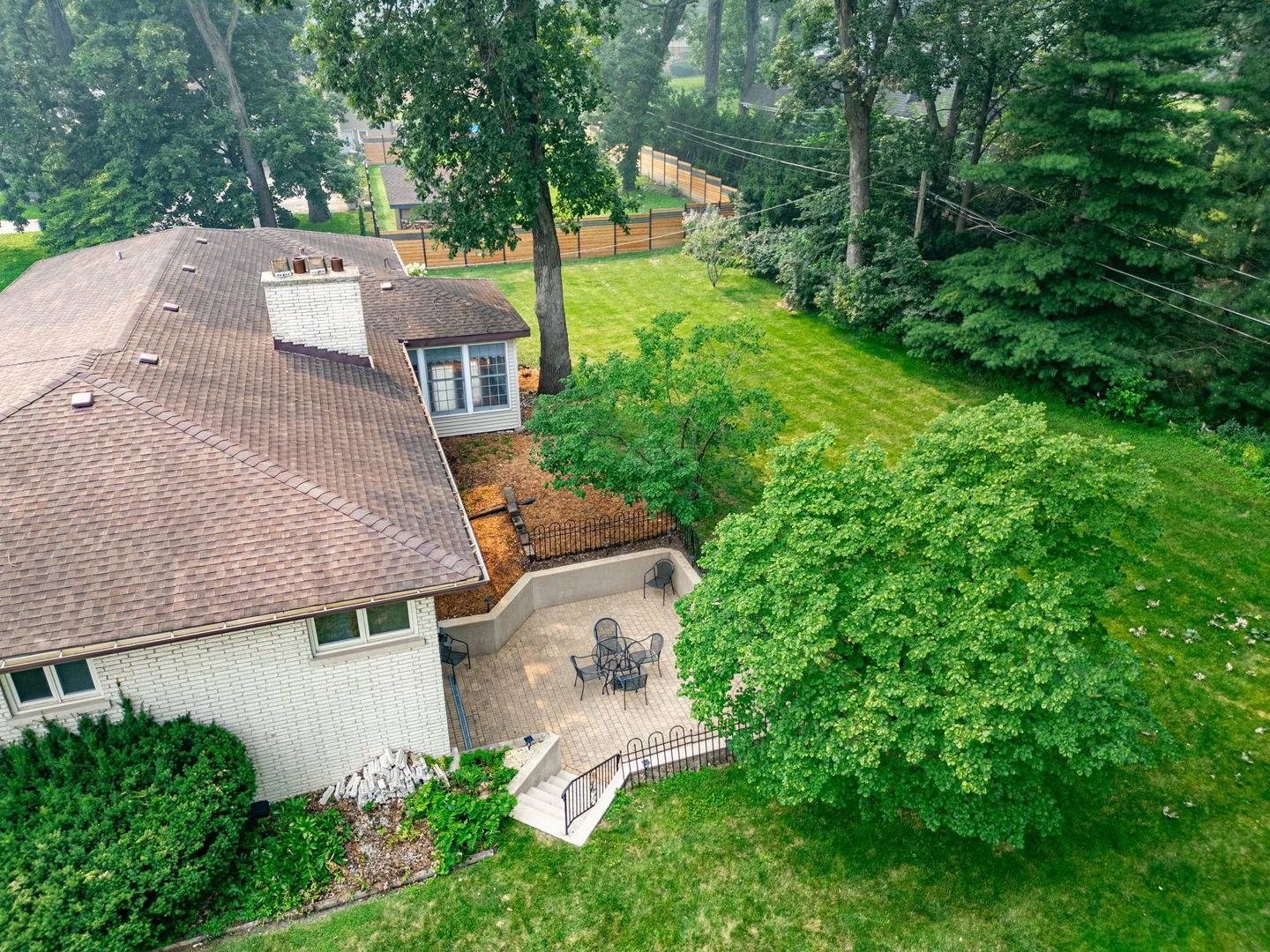 304 E Irving Park RD, Roselle, IL 60172