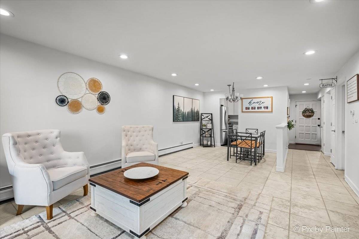 520 E Main ST #1C, Barrington, IL 60010