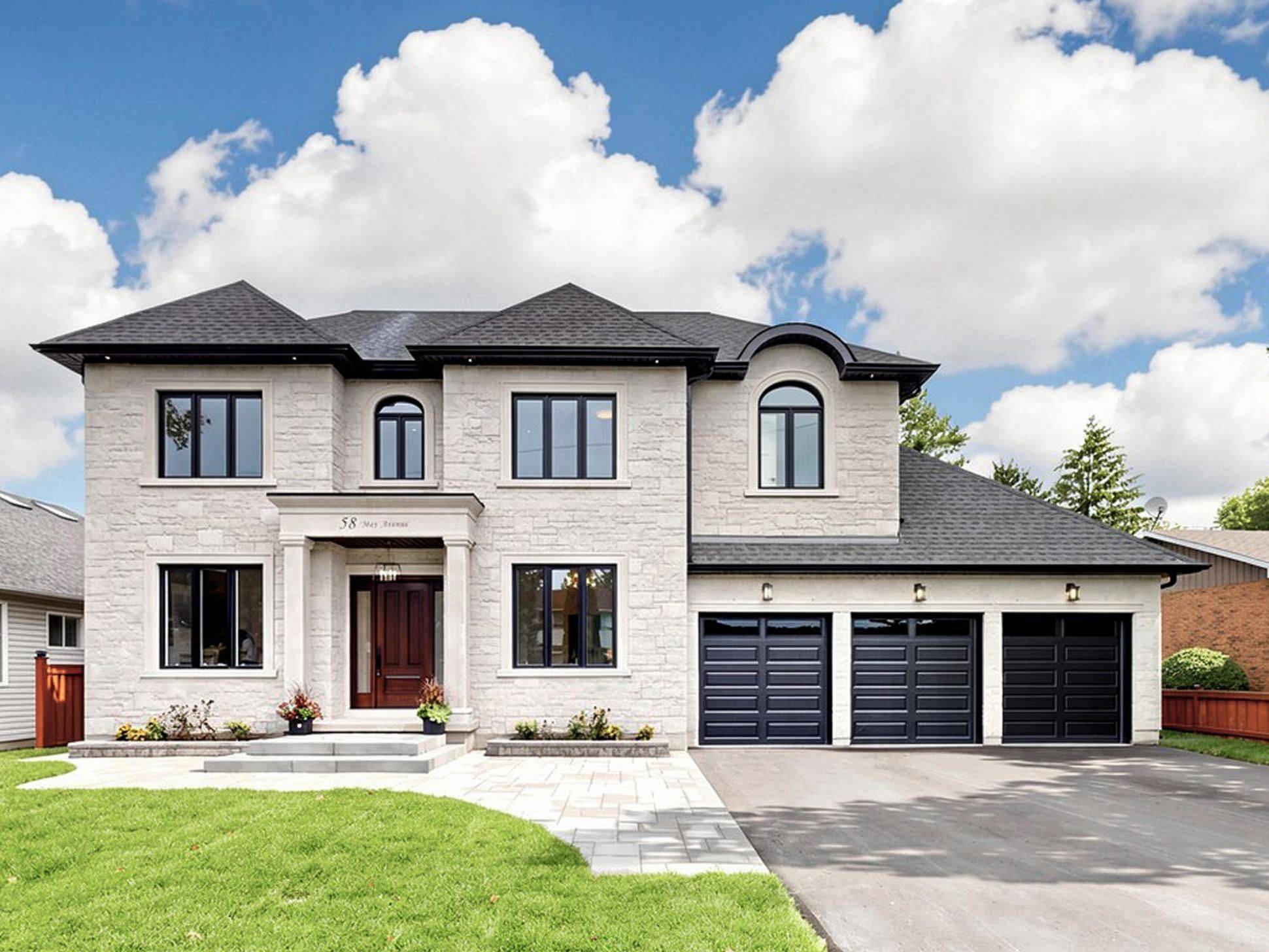 58 May AVE, East Gwillimbury, ON L0G 1V0