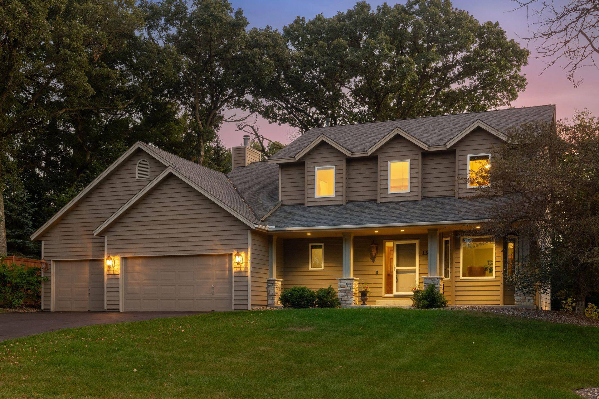1929 Woodstone DR, Victoria, MN 55386