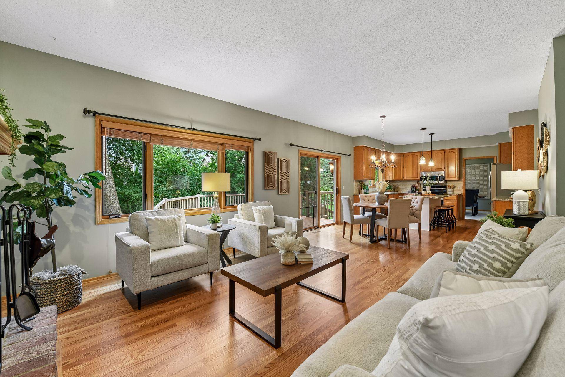 1929 Woodstone DR, Victoria, MN 55386