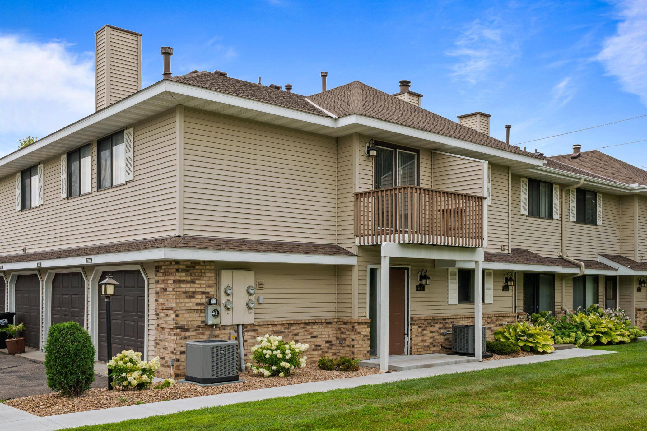 7486 Vinewood CT, Maple Grove, MN 55311