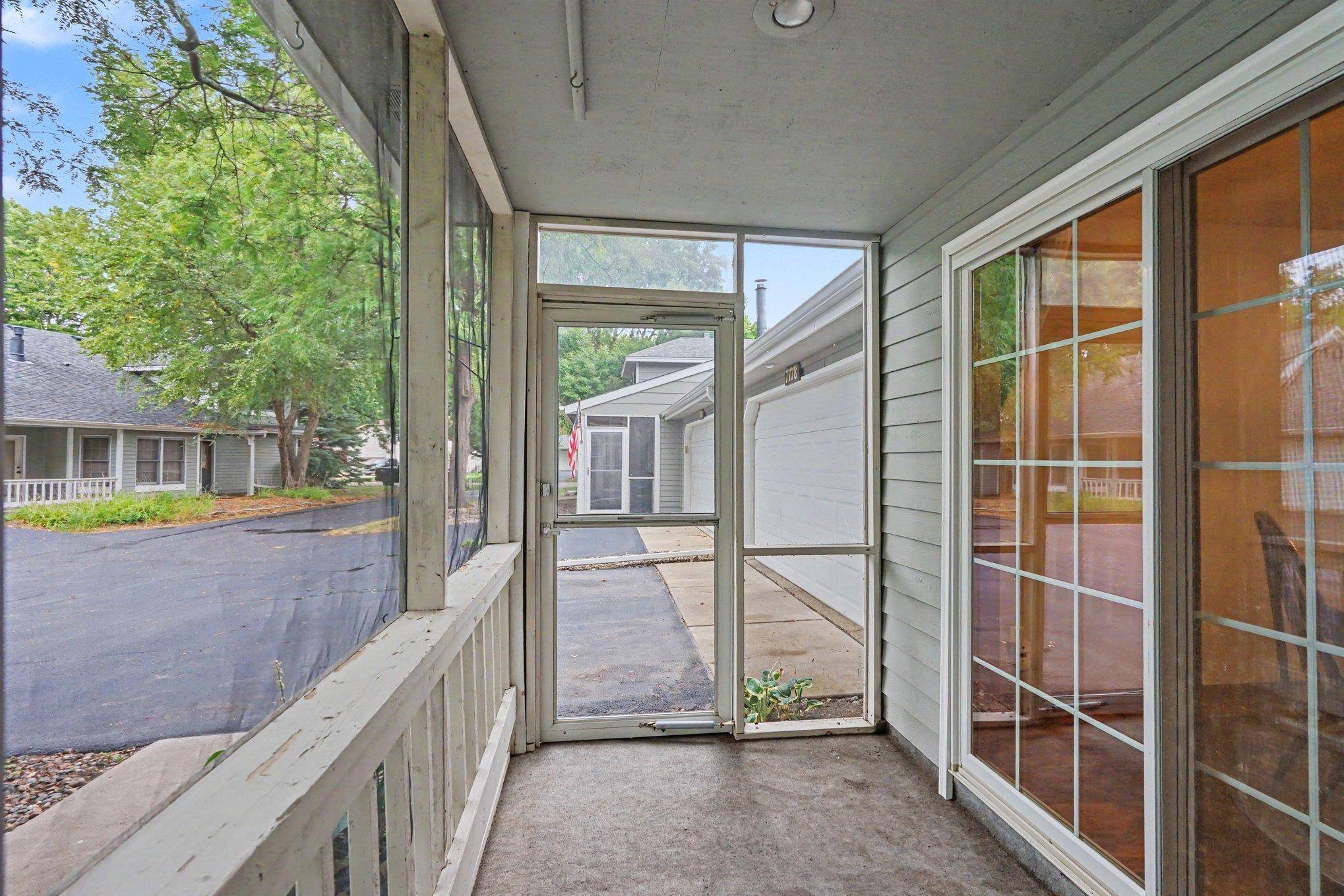 7778 Glenda CT, Apple Valley, MN 55107