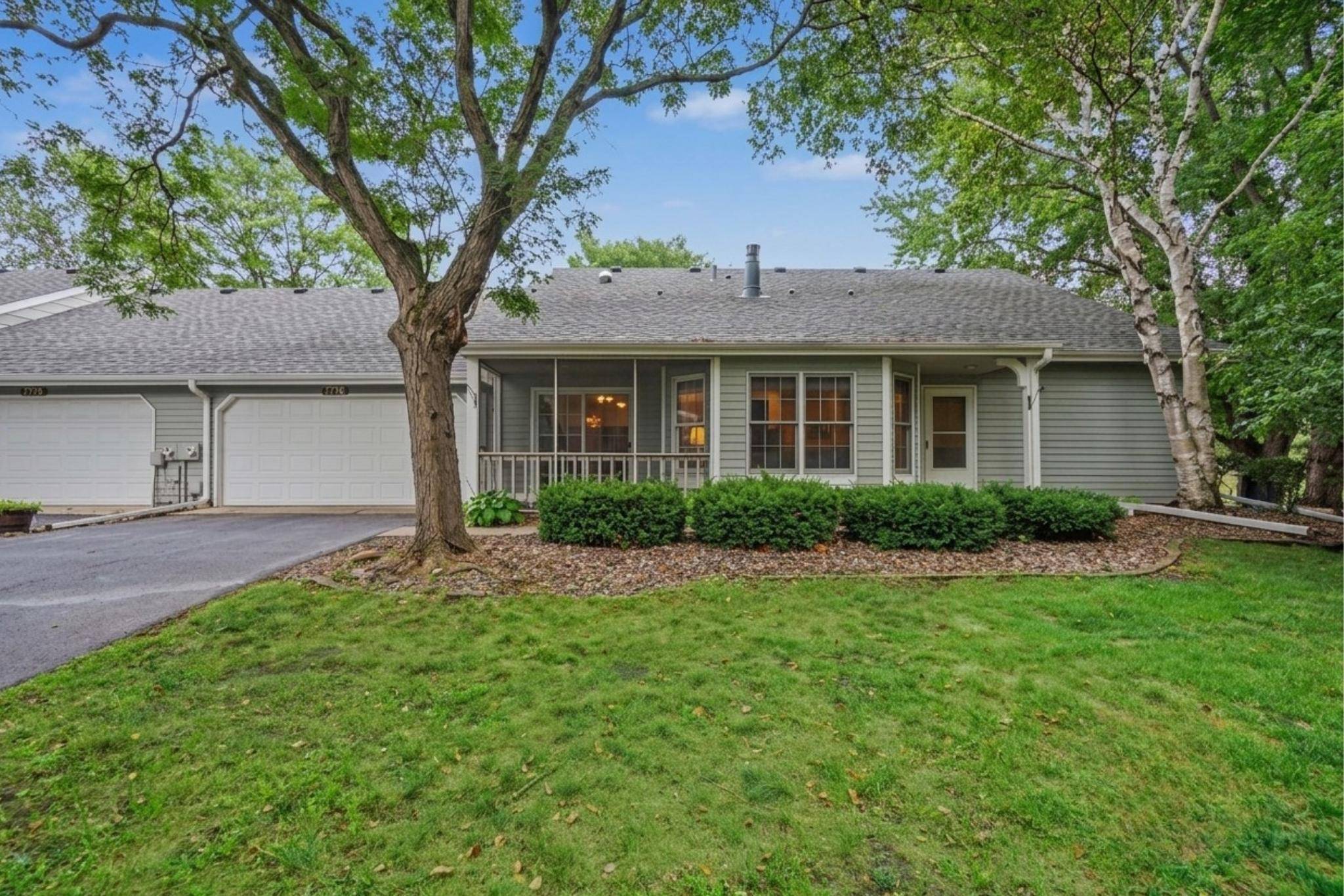 7778 Glenda CT, Apple Valley, MN 55107